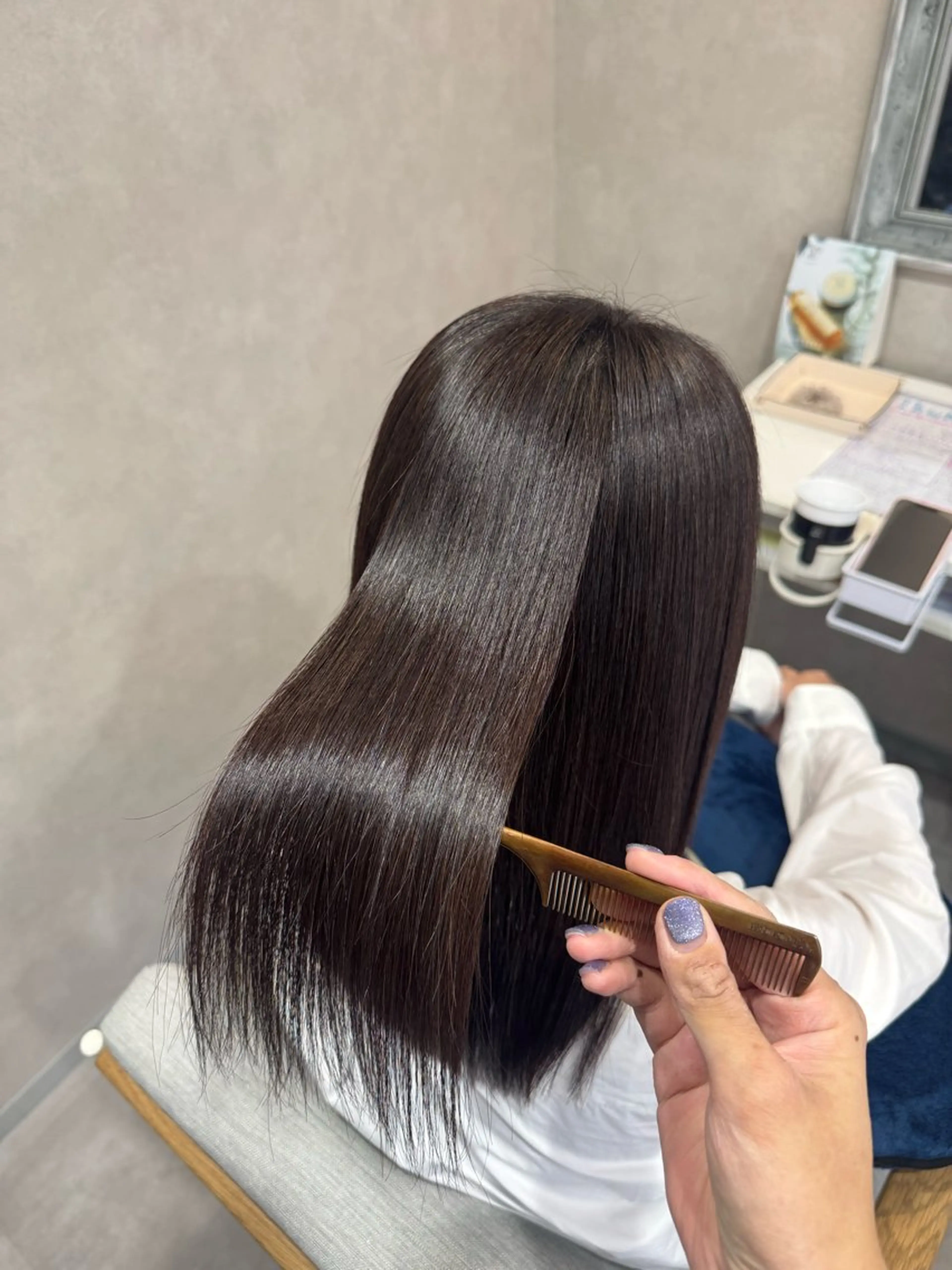 ミディアム カラー イルミナカラー カット ヘアカラー トリートメント 艶髪/白髪ぼかし ヘッドスパ/大野結菜のヘアスタイル