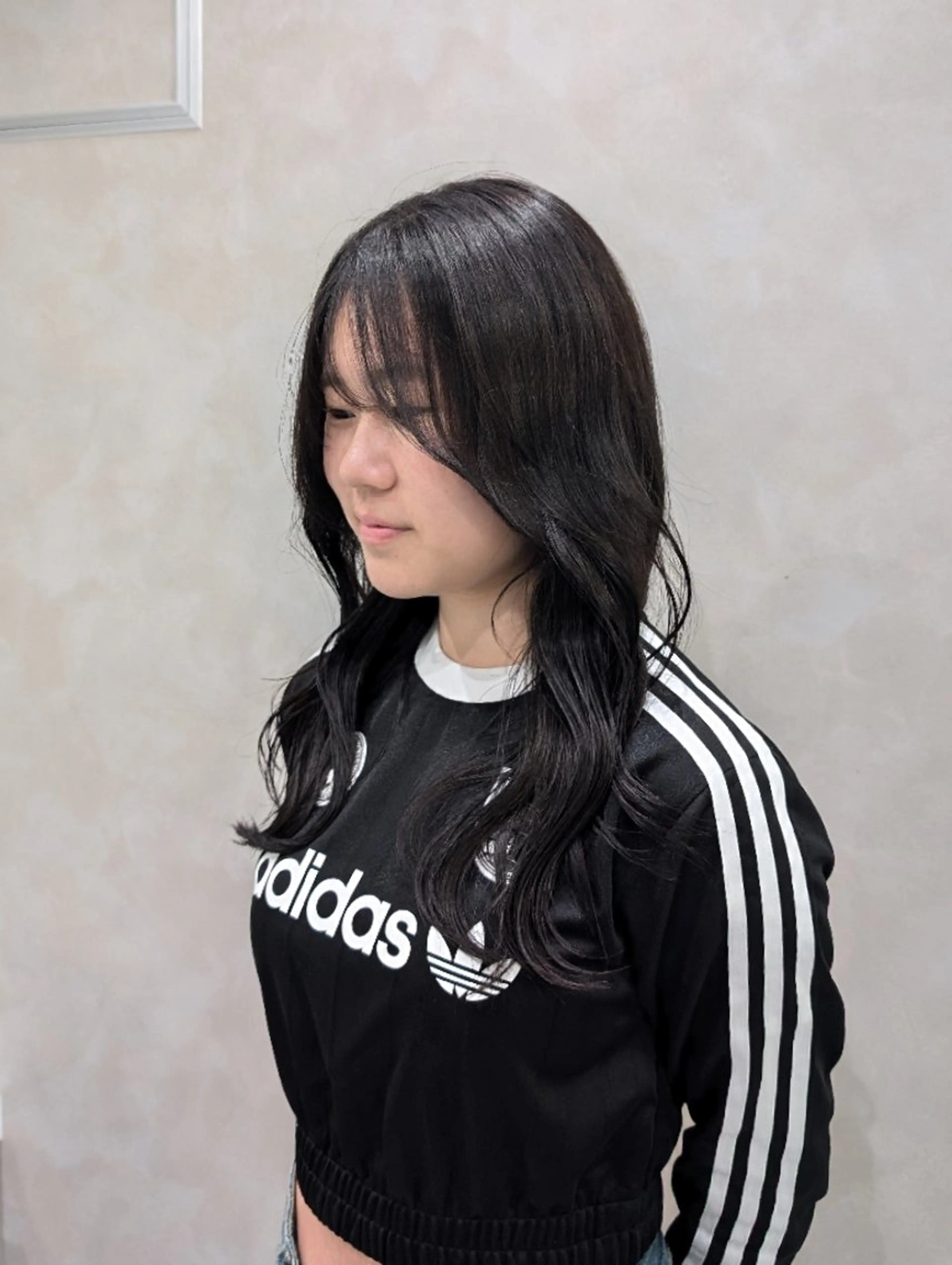 ロング カラー グレージュ 顔周りカット 韓国風ヘア レイヤーカット ヘアカラー トリートメント 髪質改善/ 上村旺武のヘアスタイル