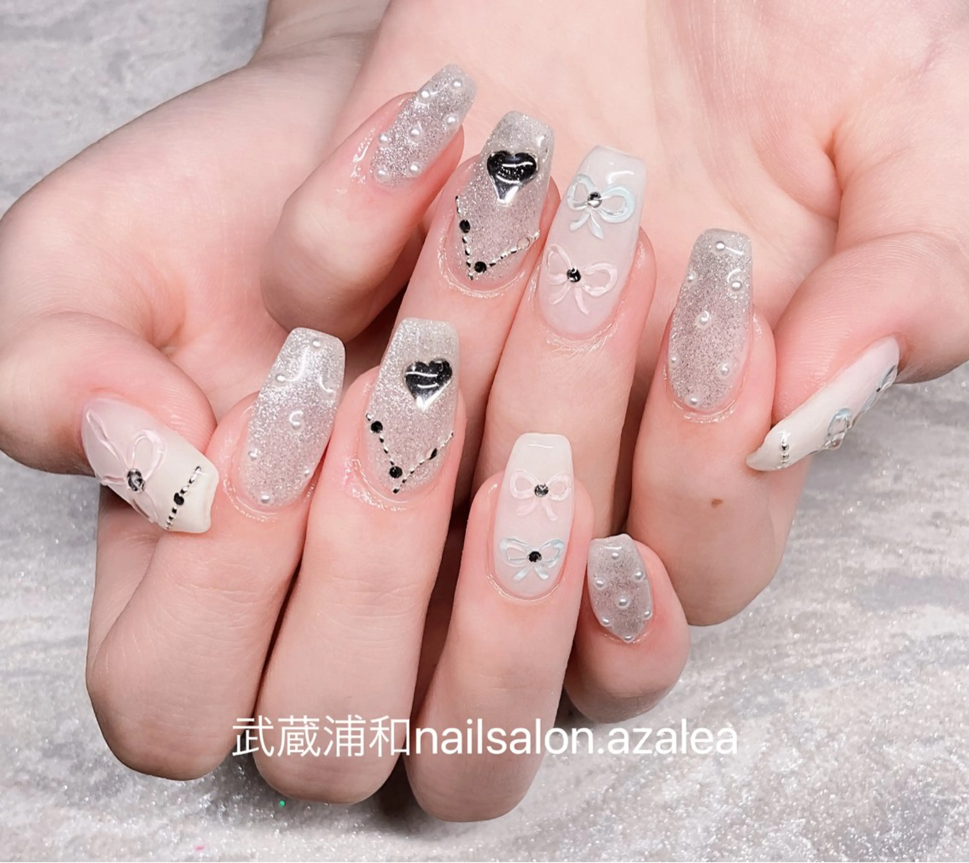 ネイル ハンドネイル R inのネイルデザイン