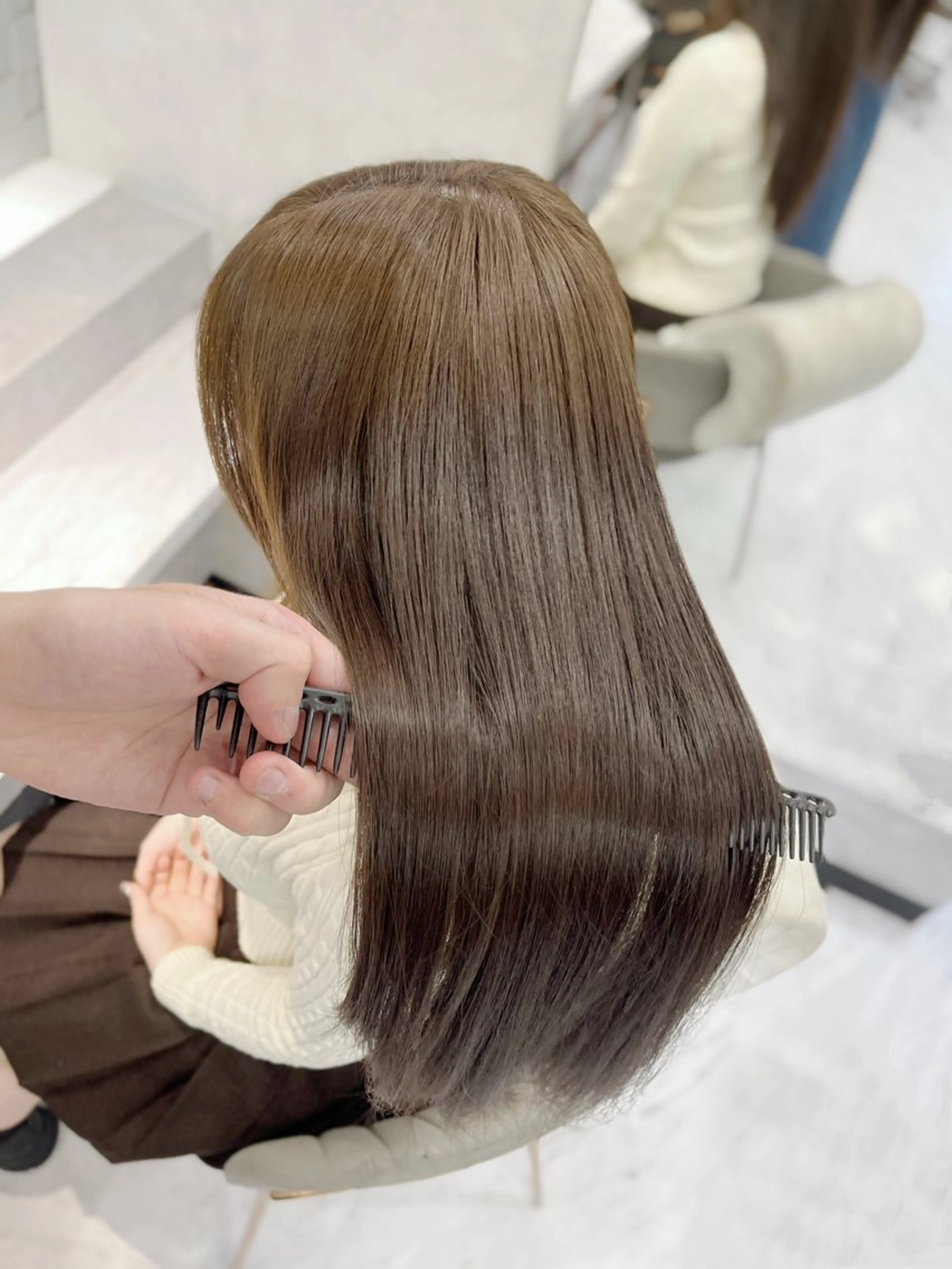 ロング カラー カット ヘアカラー トリートメント レイヤー/髪質改善 /透け感カラー/艶髪のヘアスタイル