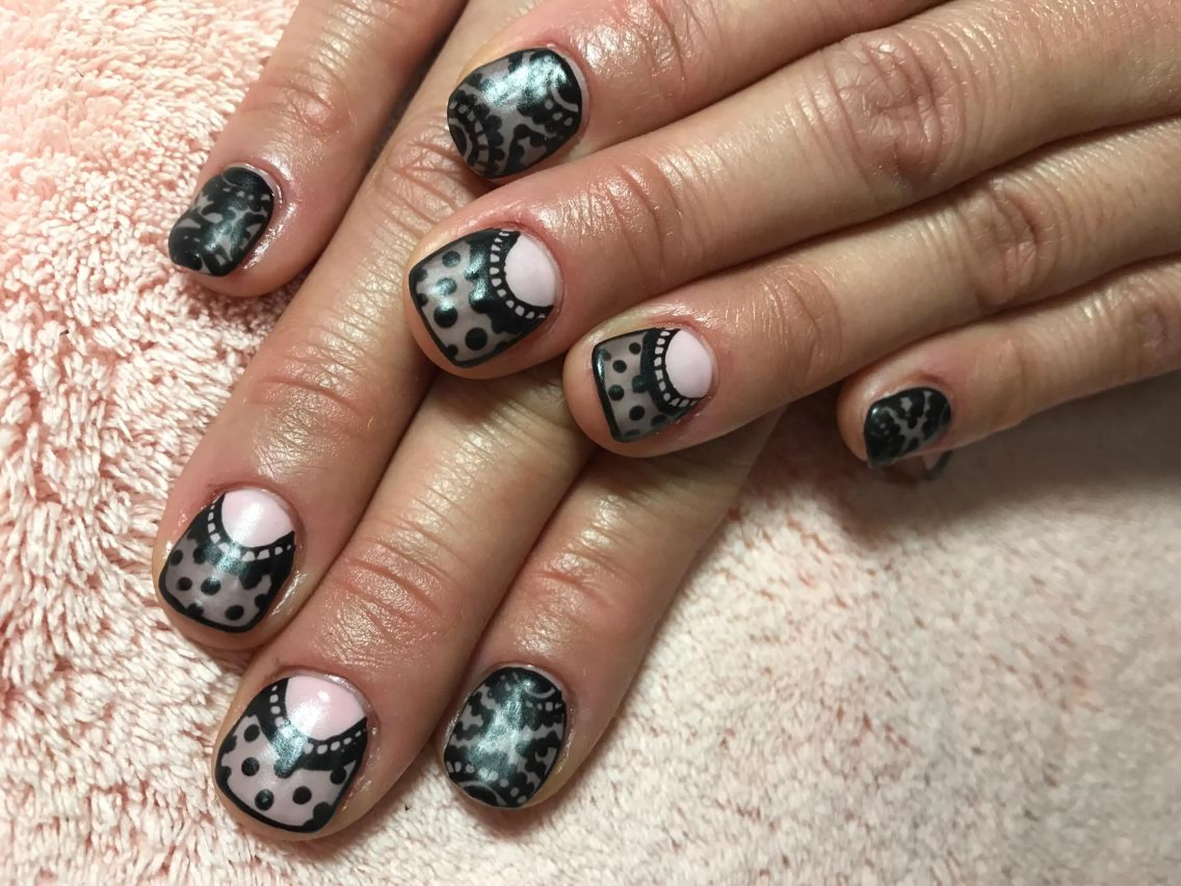 ネイル レース ハンドネイル ネイルサロンハピーナ自宅サロン所属・金沢 未緒のネイルデザイン