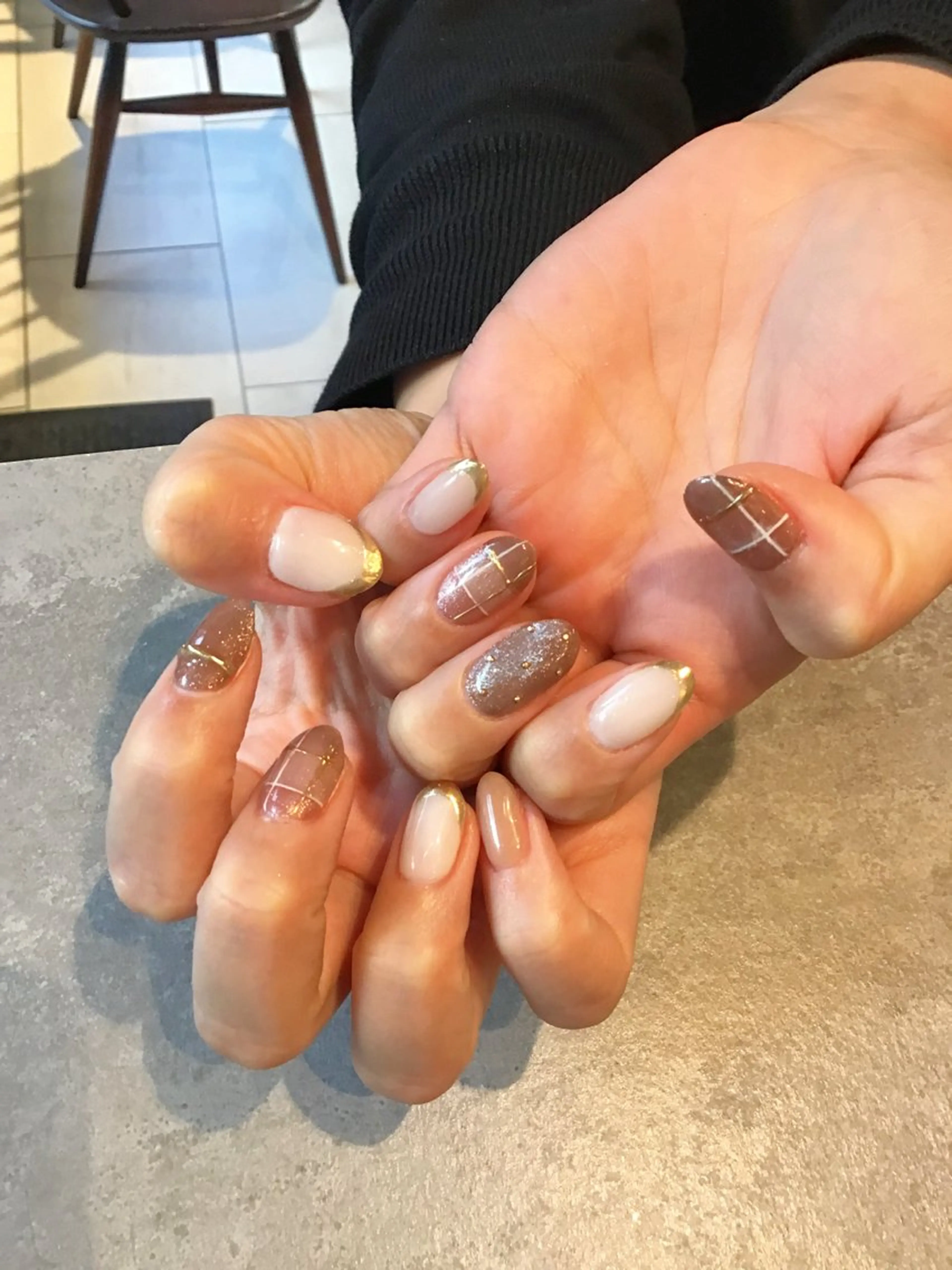 ネイル Nest 岩崎のネイルデザイン