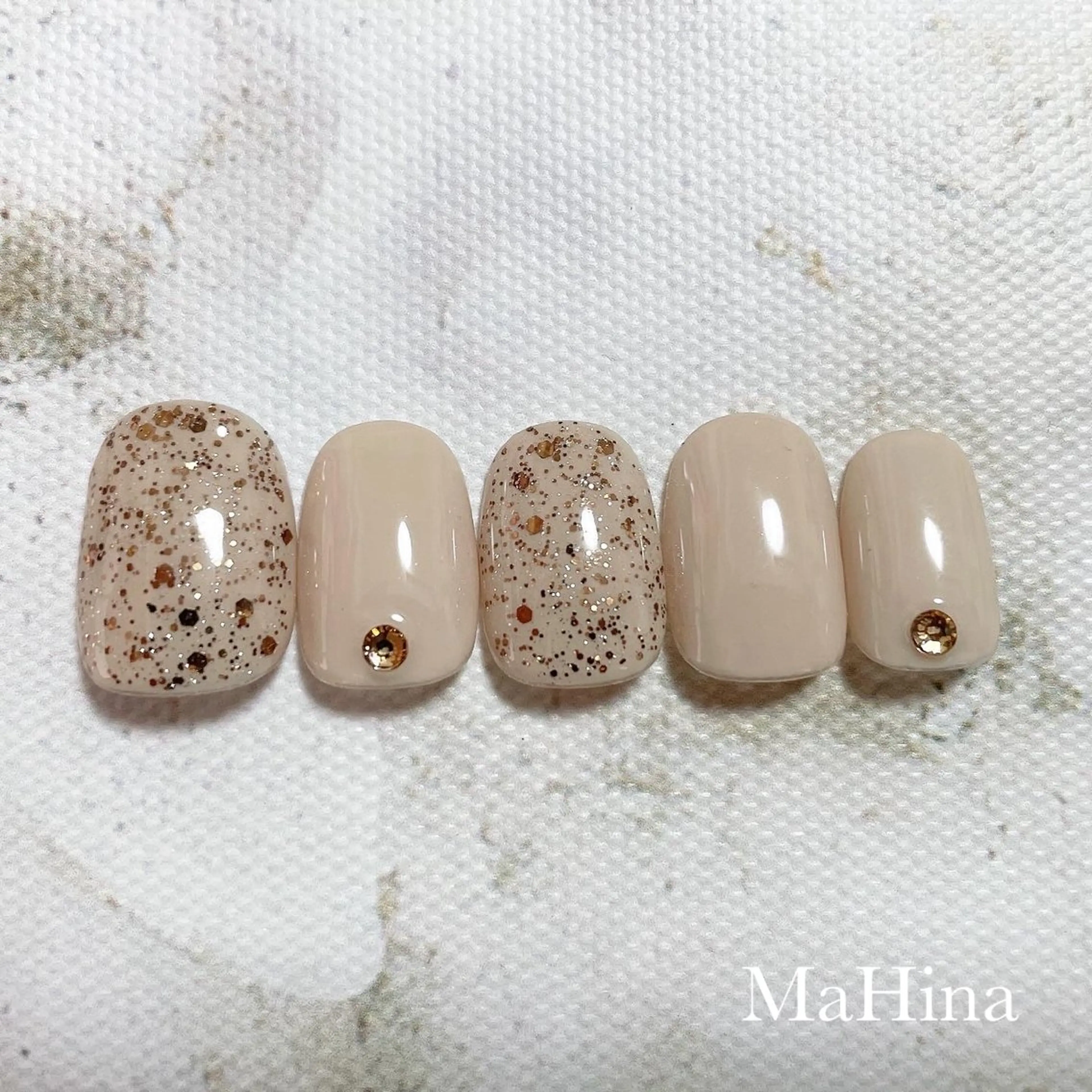 ネイル キラキラネイル ハンドネイル Healing Salon...MaHina(マヒナ)所属・MaHina🌙 salonのネイルデザイン