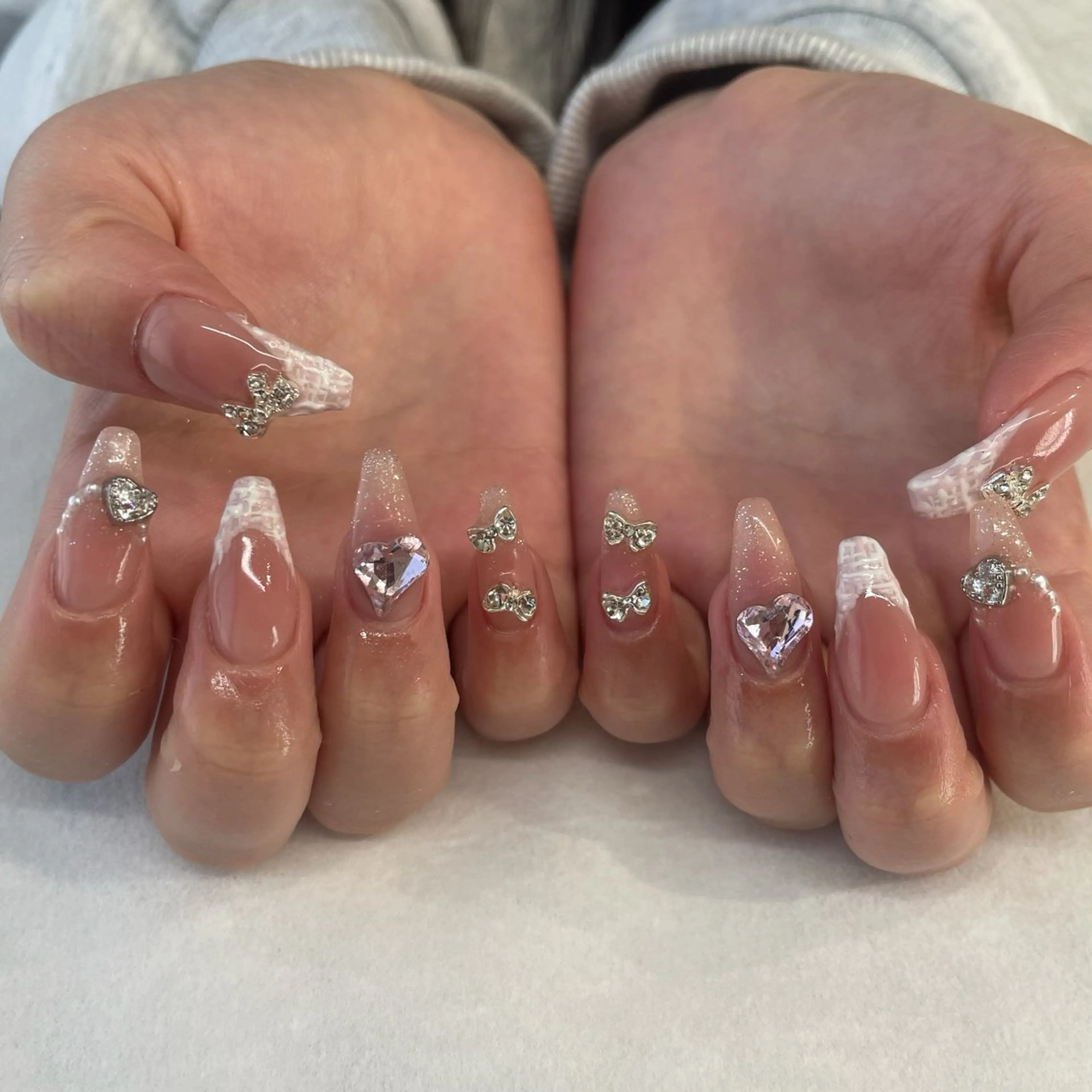 ネイル ハンドネイル 💎🐰 saki. m 🐰💎のネイルデザイン