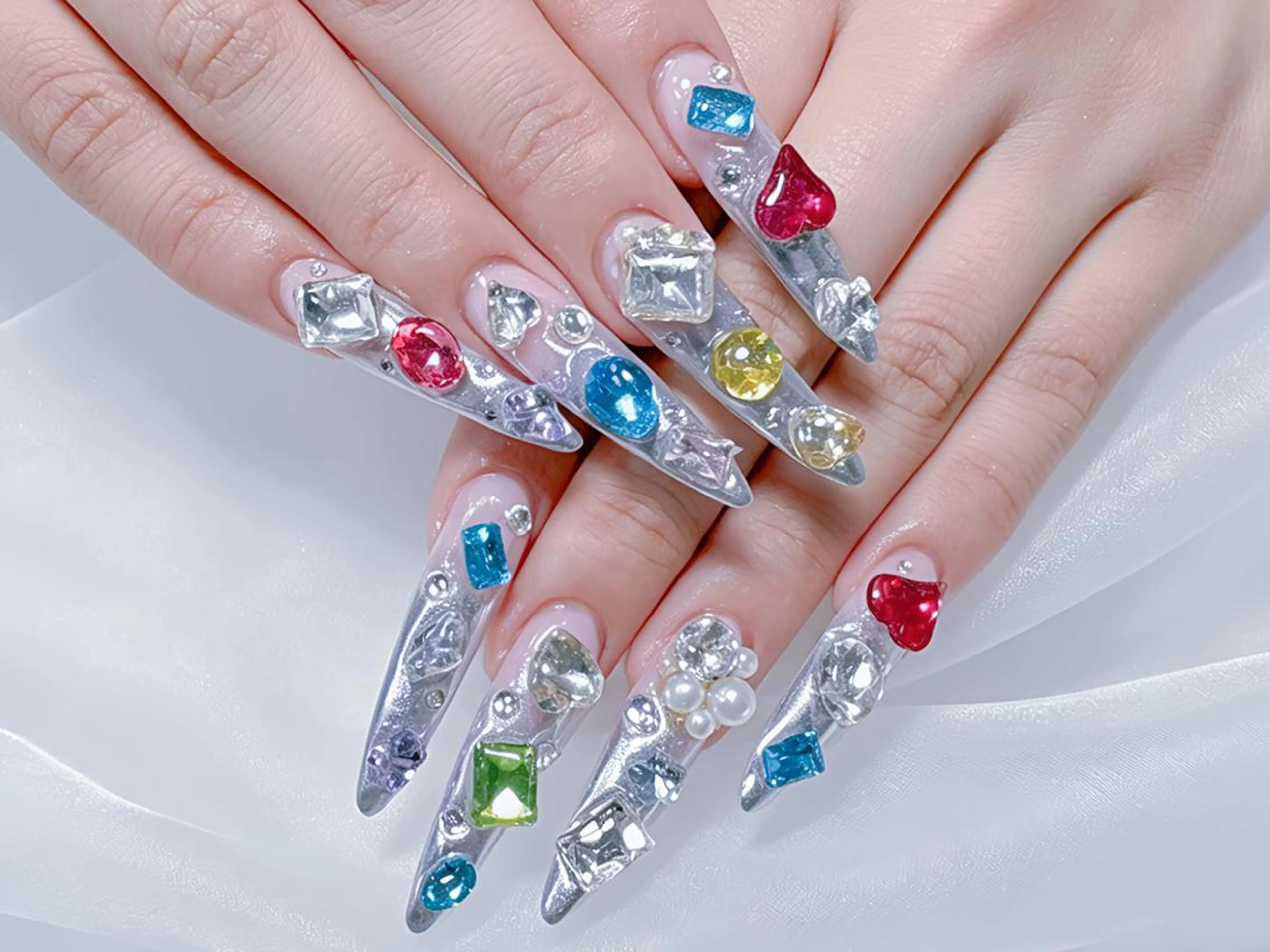 ネイル ハンドネイル ❄️西川 真由美❄️のネイルデザイン