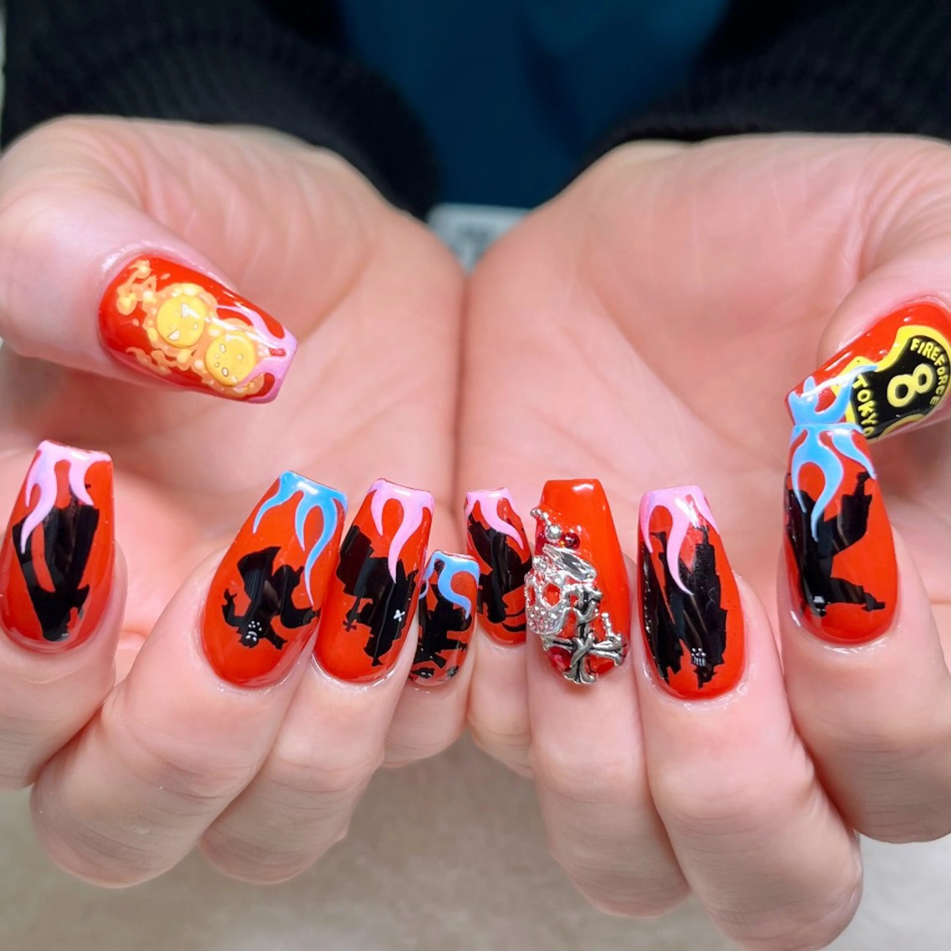 セミロング METORO NAILのネイルデザイン