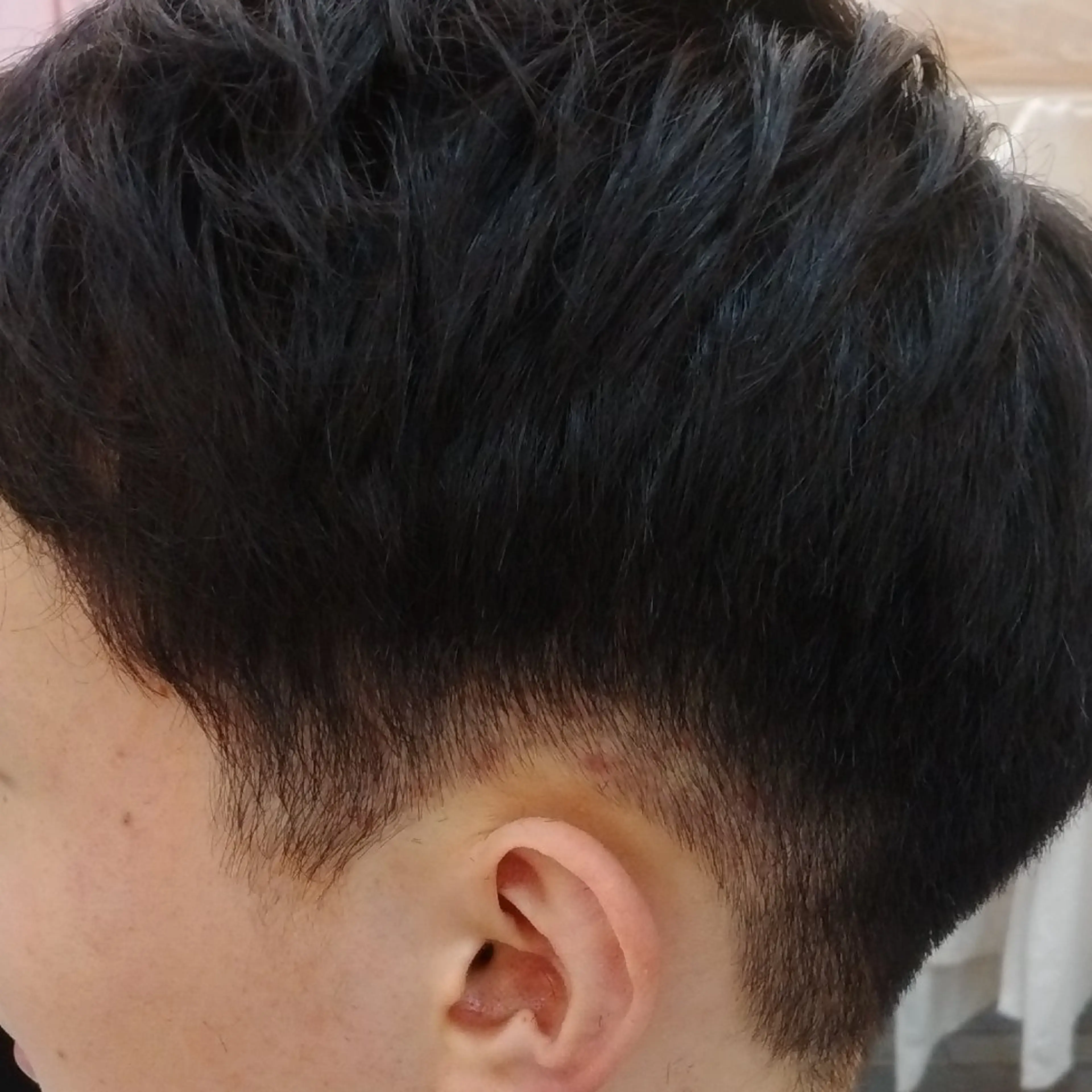 ミディアム 東谷 龍斗のヘアスタイル