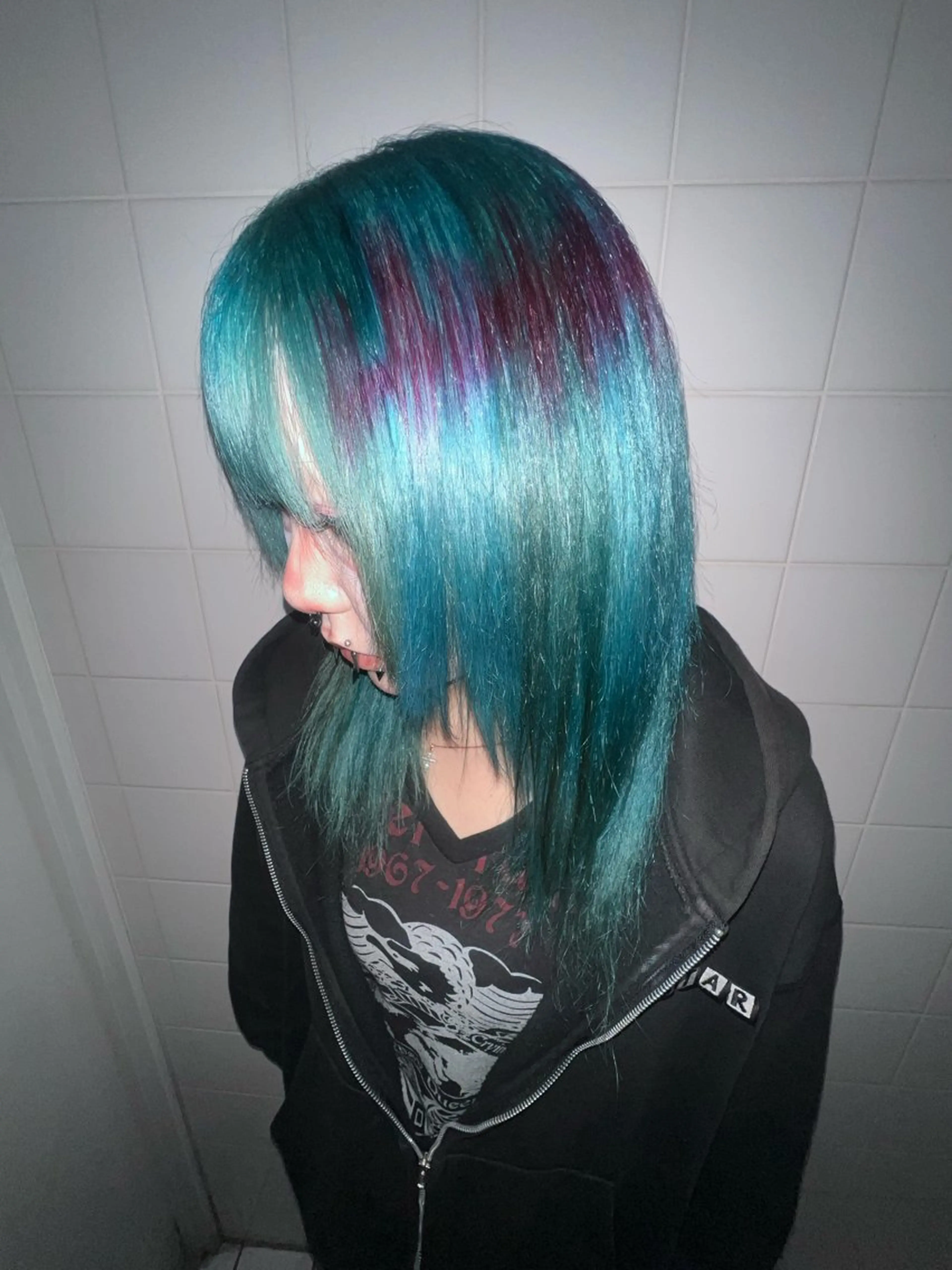 ミディアム カット ヘアカラー 💥ウルフカット デザインあんな💥のヘアスタイル