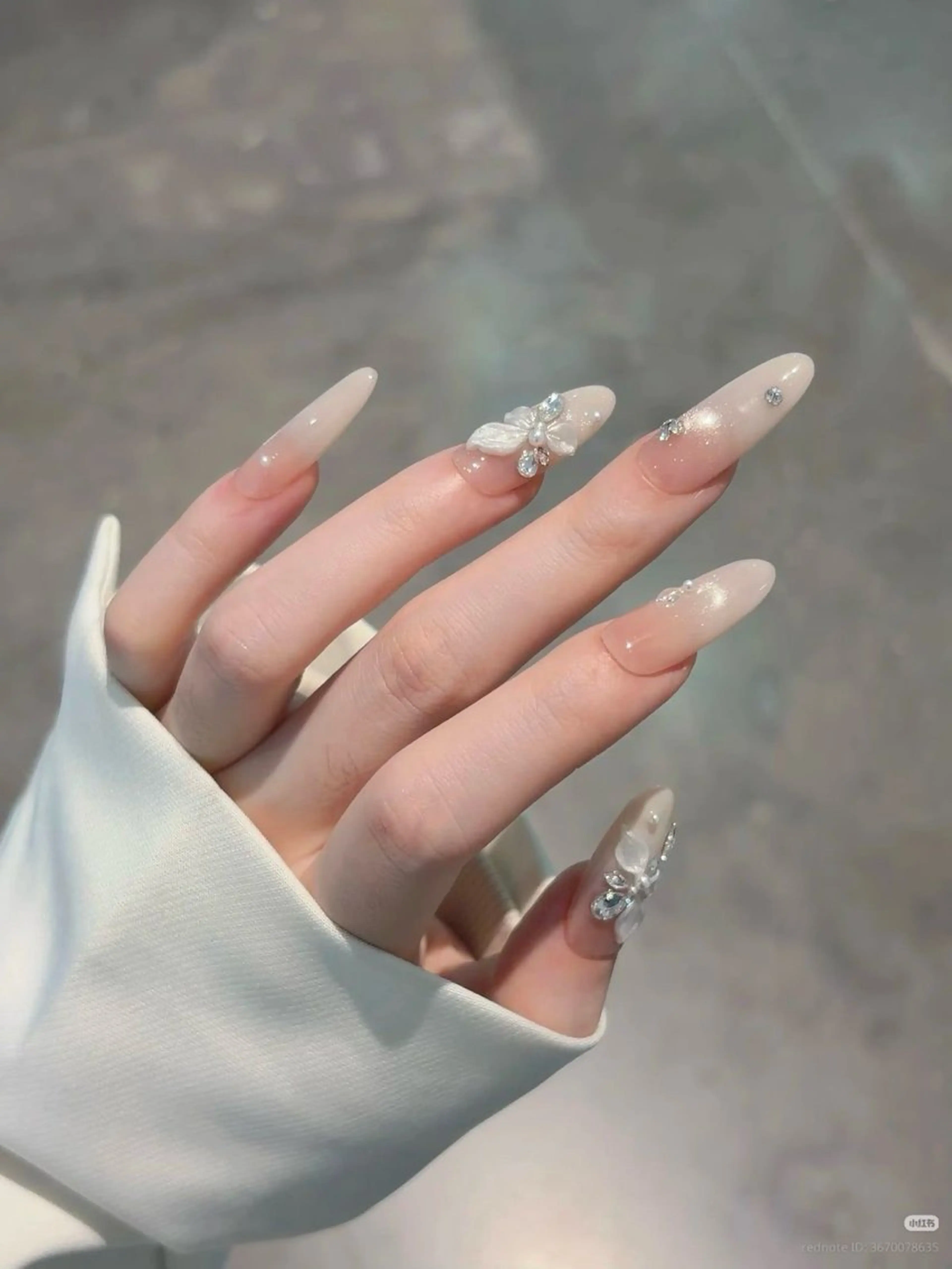 カラー グラデーションカラー ピンクカラー ハンドネイル AIN Nailのネイルデザイン