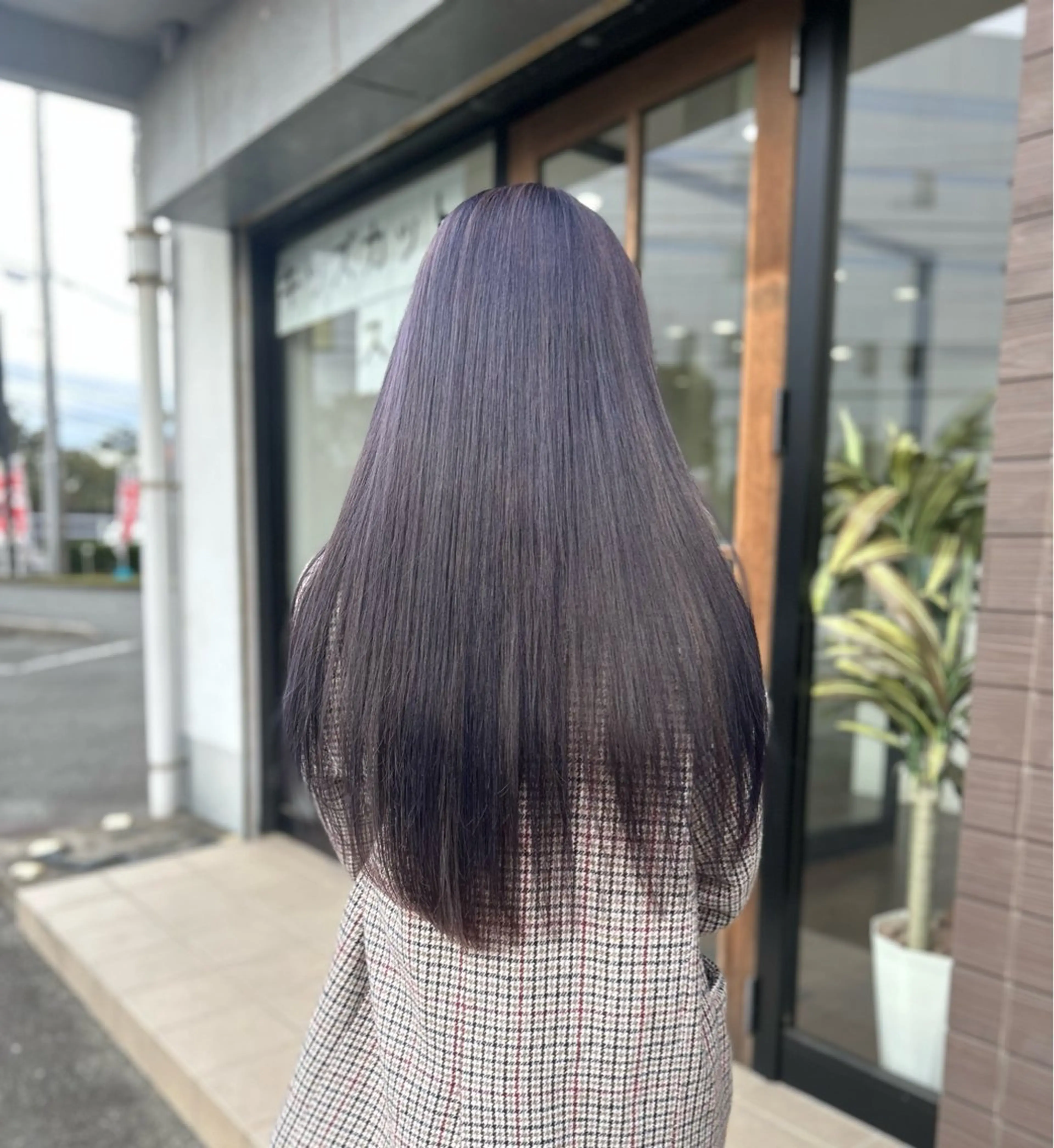 ロング カラー ヘアアレンジ 🤍 minaのヘアスタイル