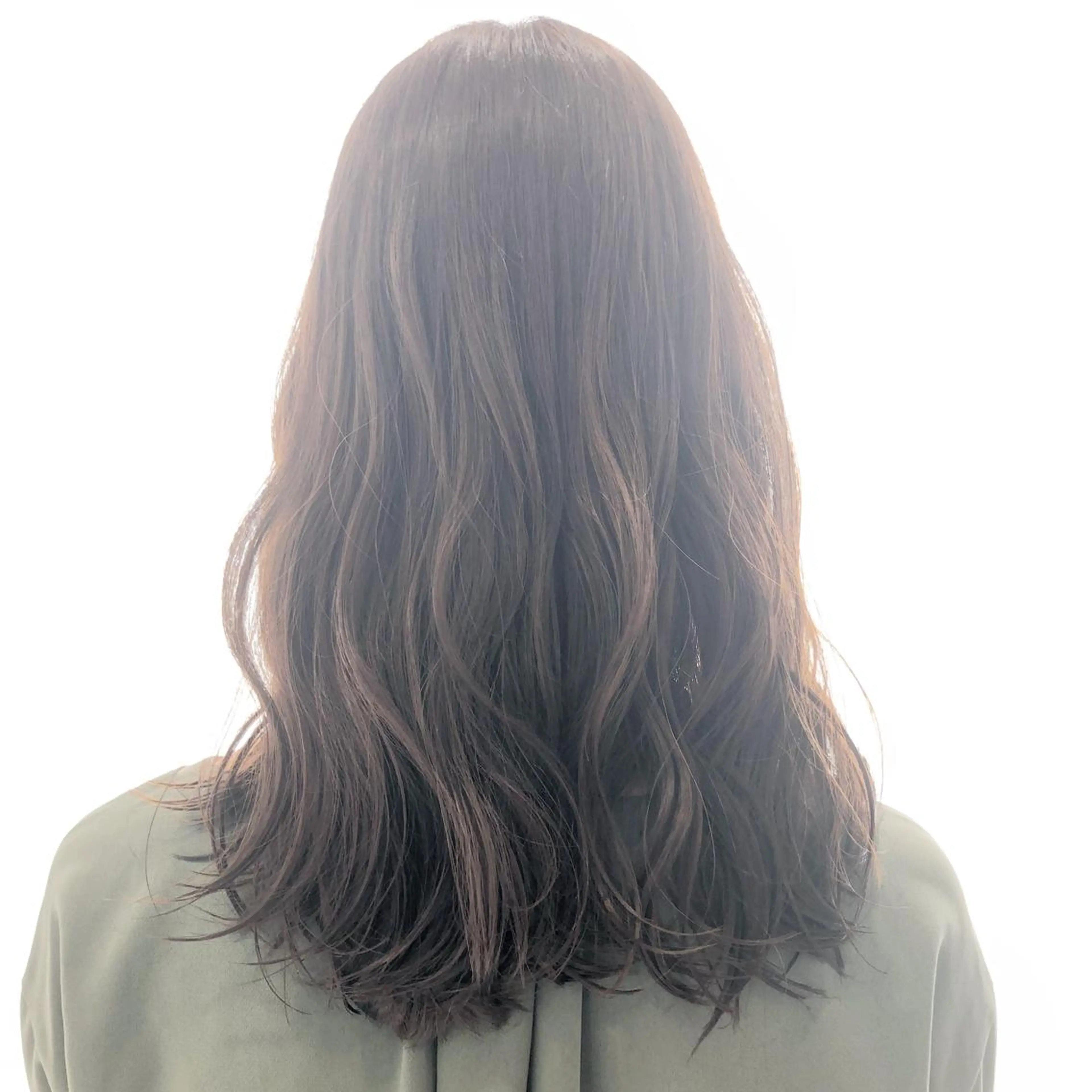 ミディアム カラー アンドウ ユウ/ レイヤーカット/韓国のヘアスタイル