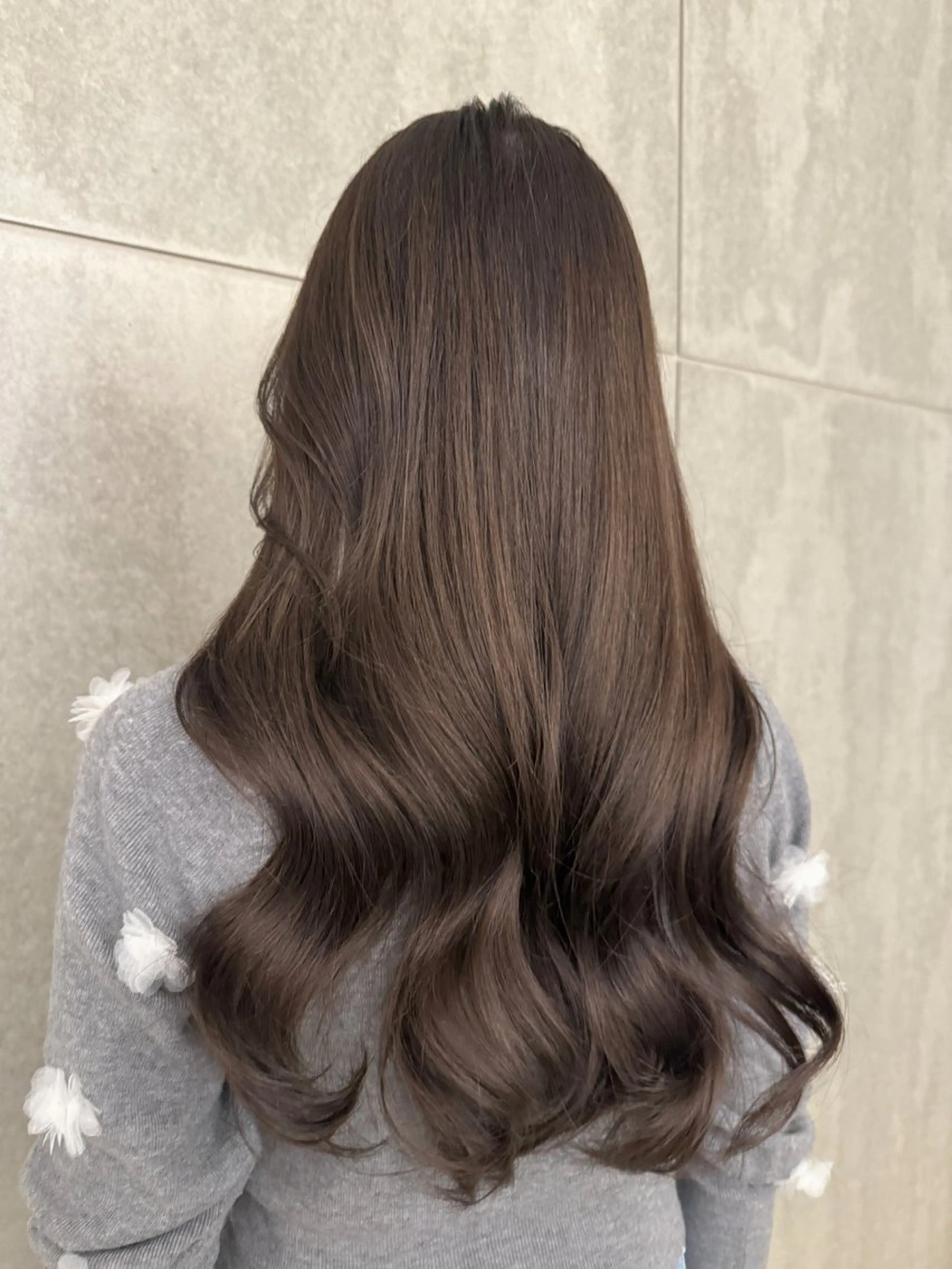 ロング カラー 大阪カットモデル にしかわ もえのヘアスタイル