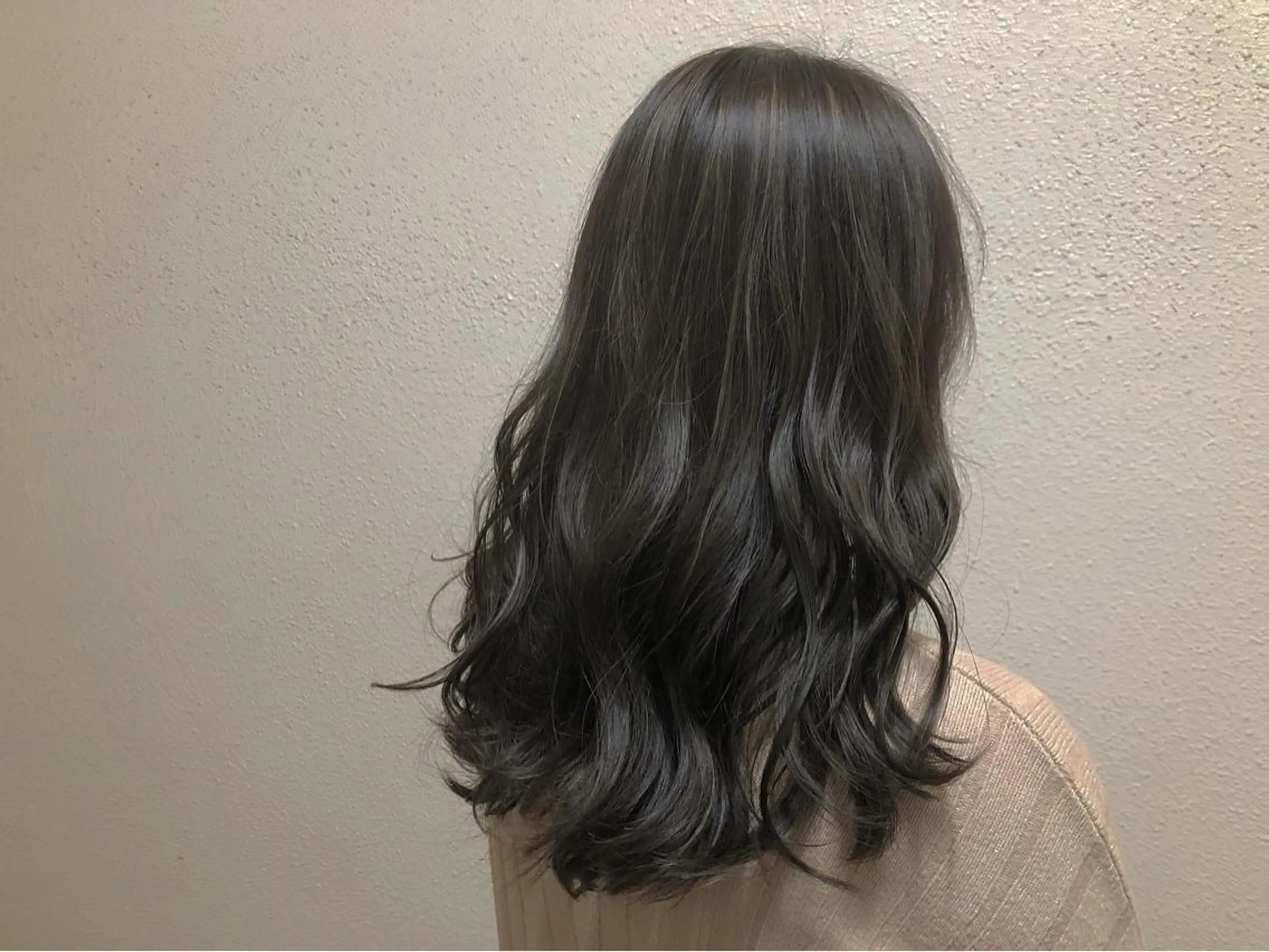 ロング カラー グレージュ ハイライトカラー ハイライト カット ヘアカラー トリートメント 半個室女性salon 🩰Natsumiのヘアスタイル