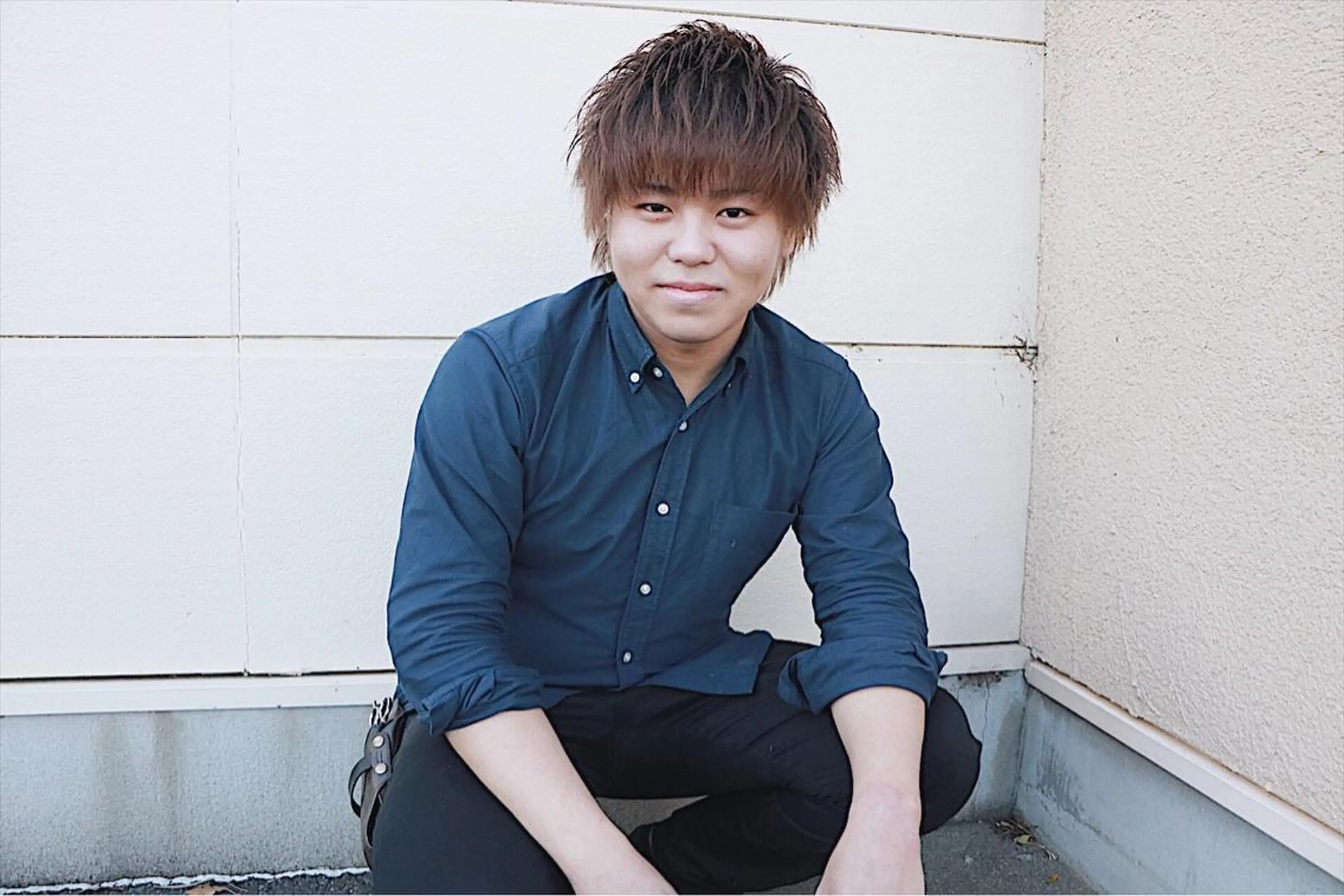 ミディアム メンズ ミディアムレイヤー レイヤーカット soins de MaLilyのヘアスタイル