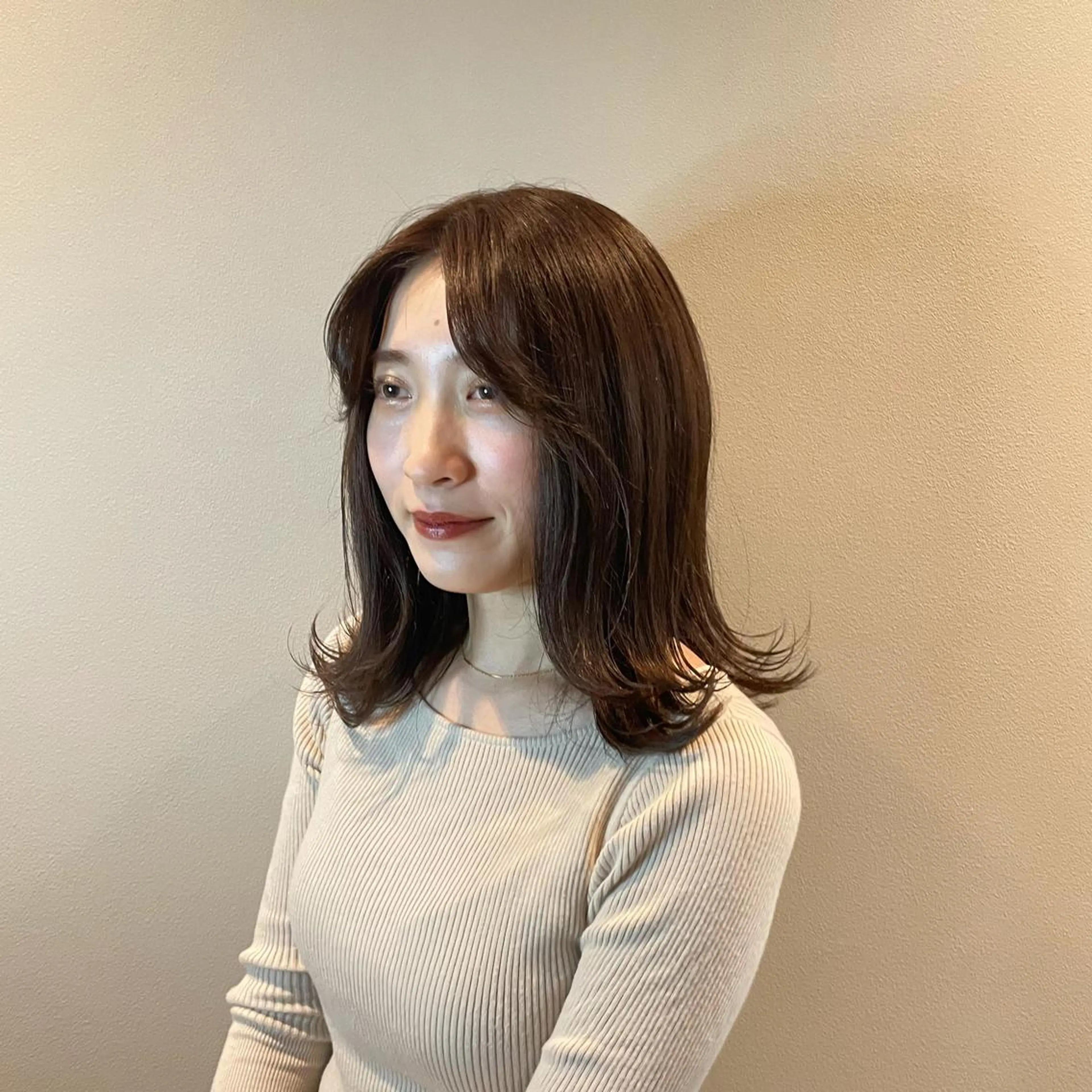 ミディアム カラー ブラウンカラー ミルクティーベージュ /三村克彦のヘアスタイル