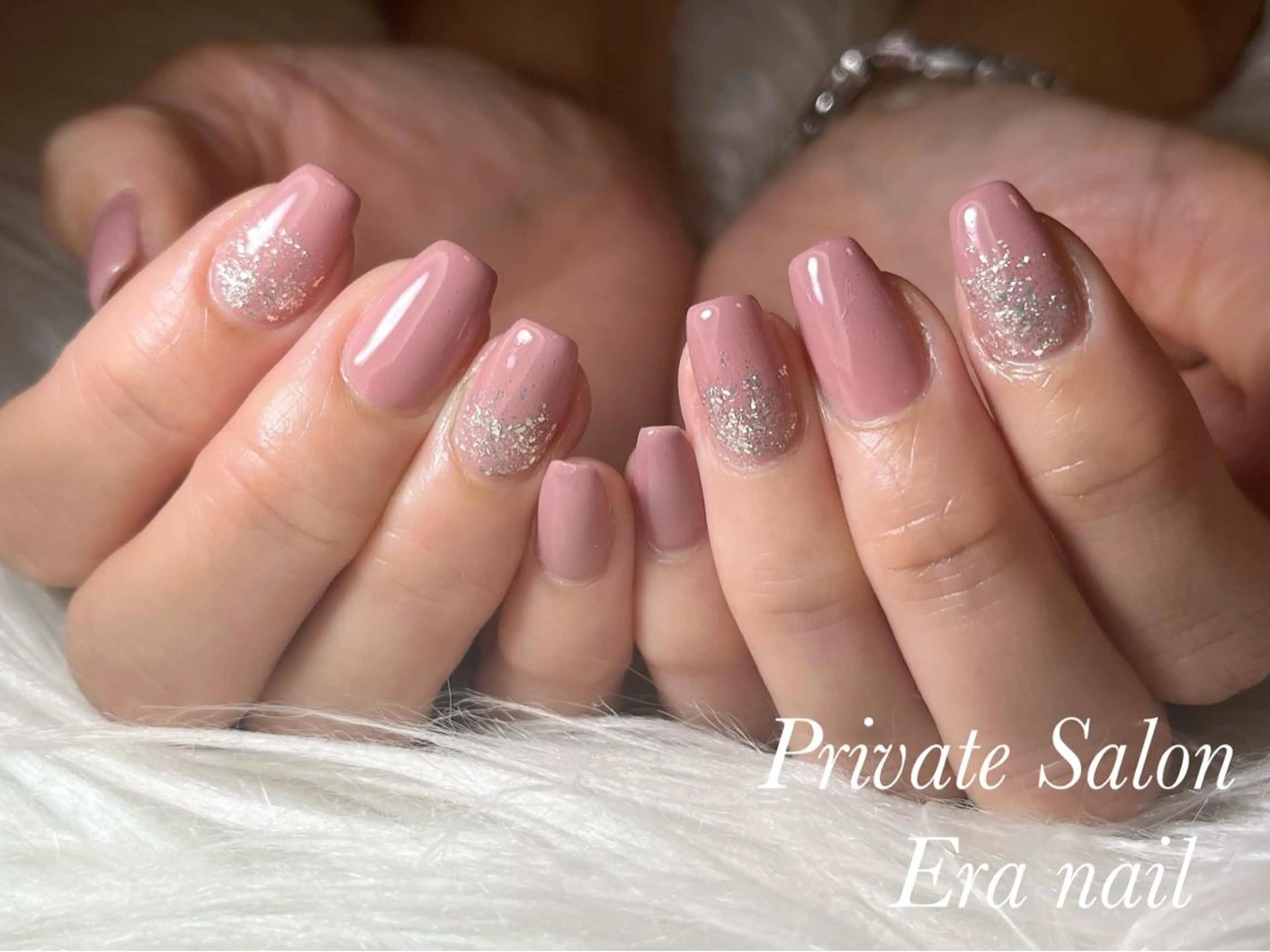 ネイル グラデーション ラメ(グリッター) ラメグラデーション ワンカラーネイル ハンドネイル Era nailのネイルデザイン