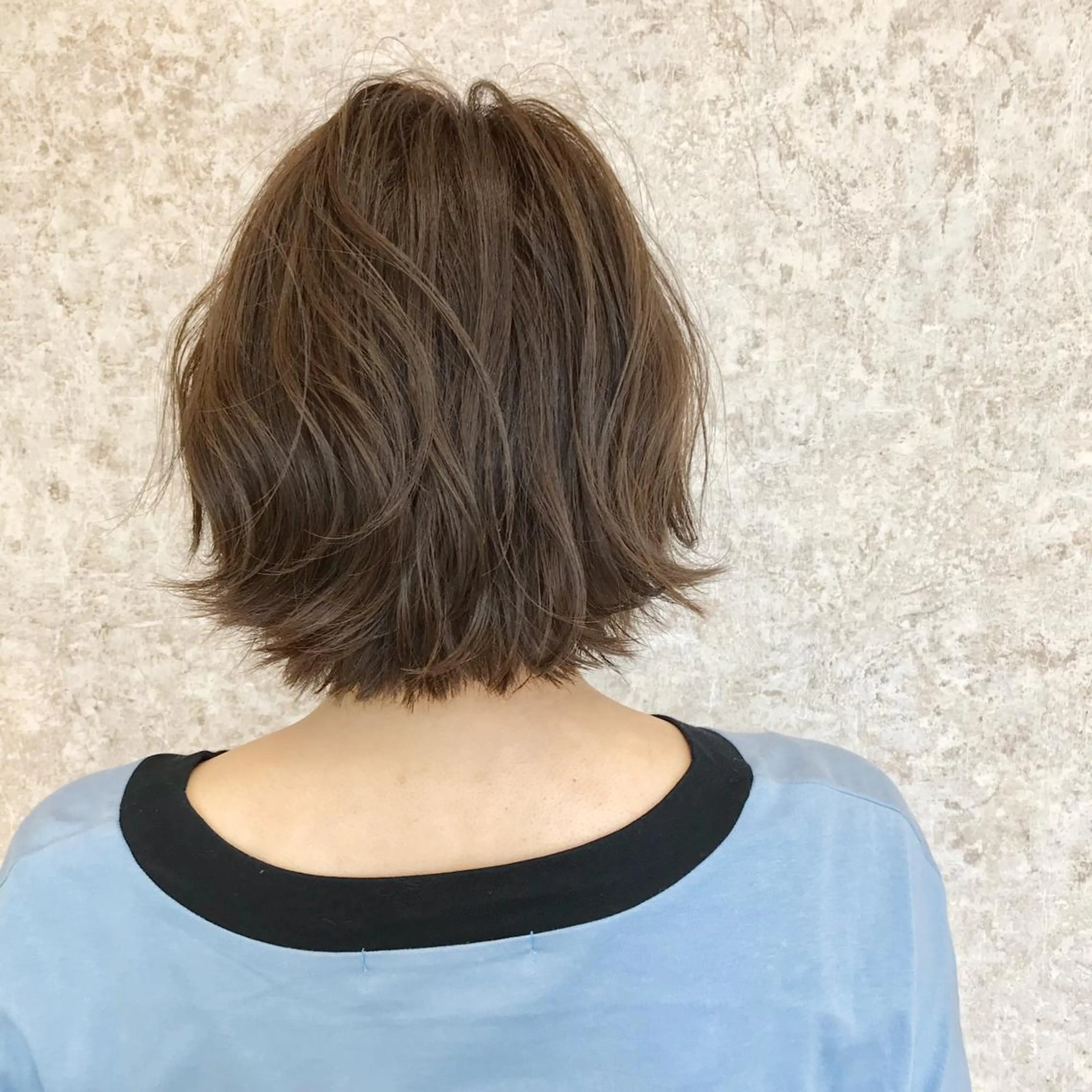 ミディアム カラー ベージュカラー ボブ HARUNA/ミセス 大人ショートヘアのヘアスタイル