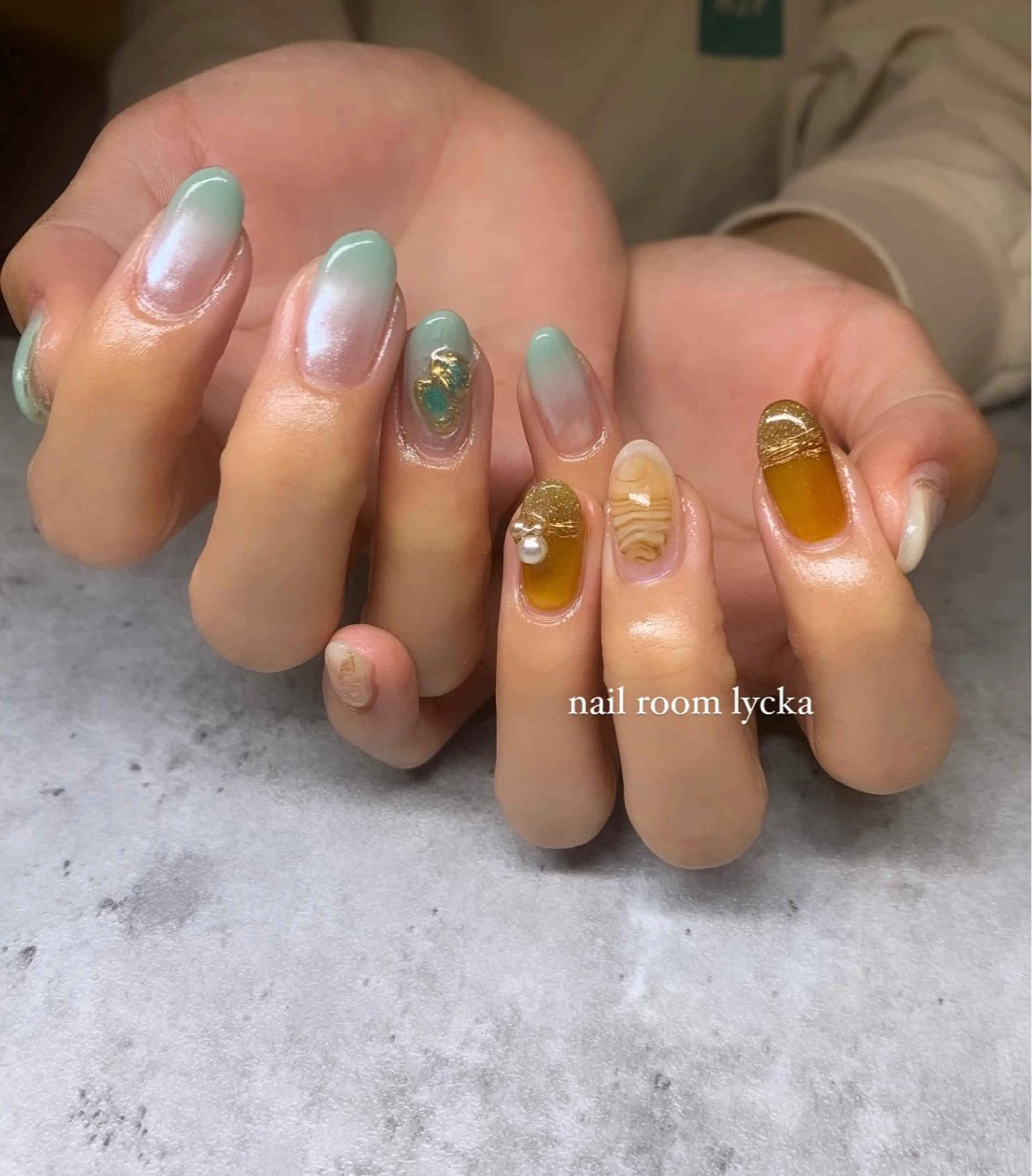 ネイル ﾈｲﾙﾙｰﾑﾘｯｶ 𝐦𝐚𝐲𝐮のネイルデザイン