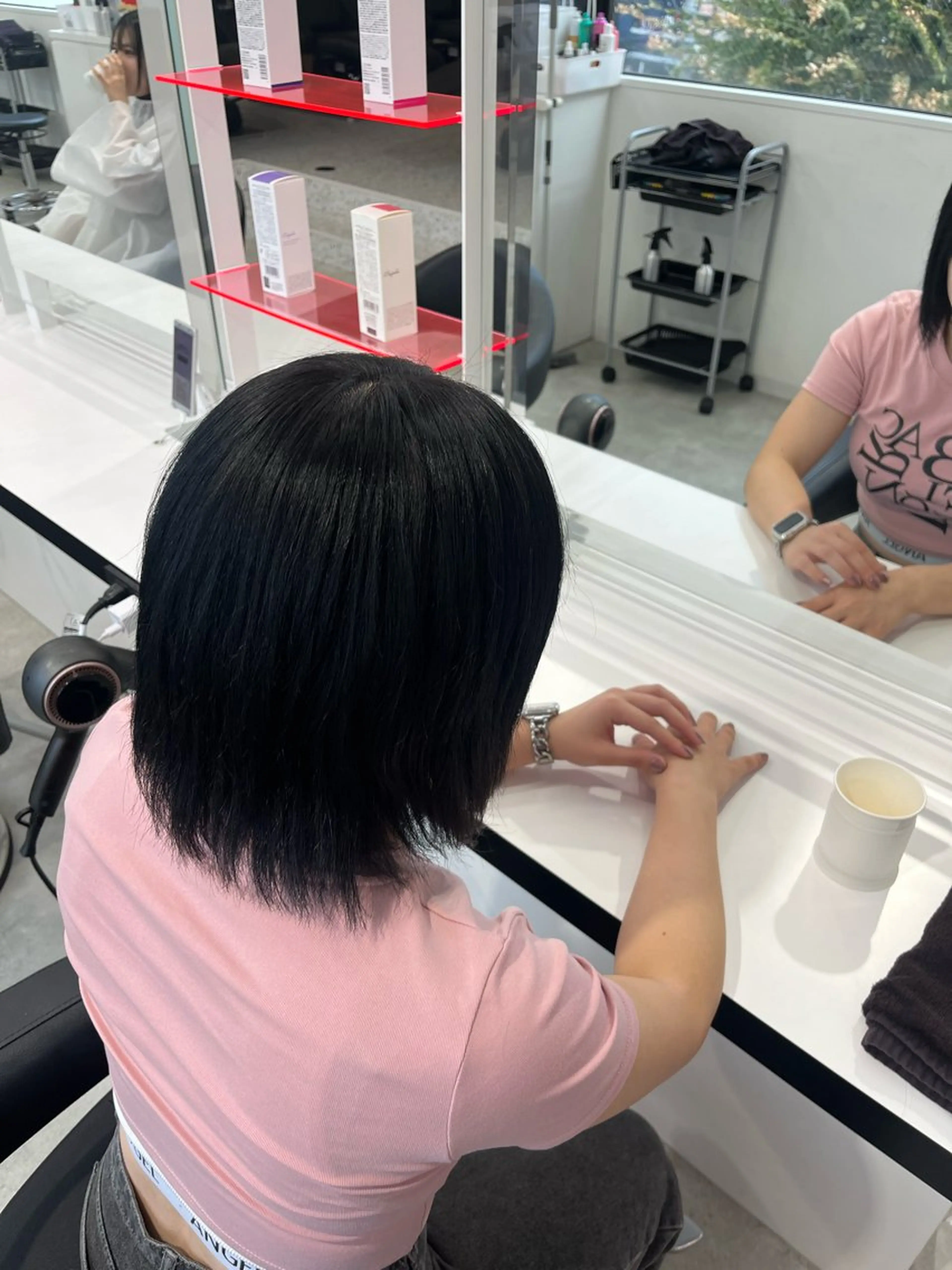 ショート カラー みう/仙台/暖色/ 艶髪/顔周りカット/のヘアスタイル