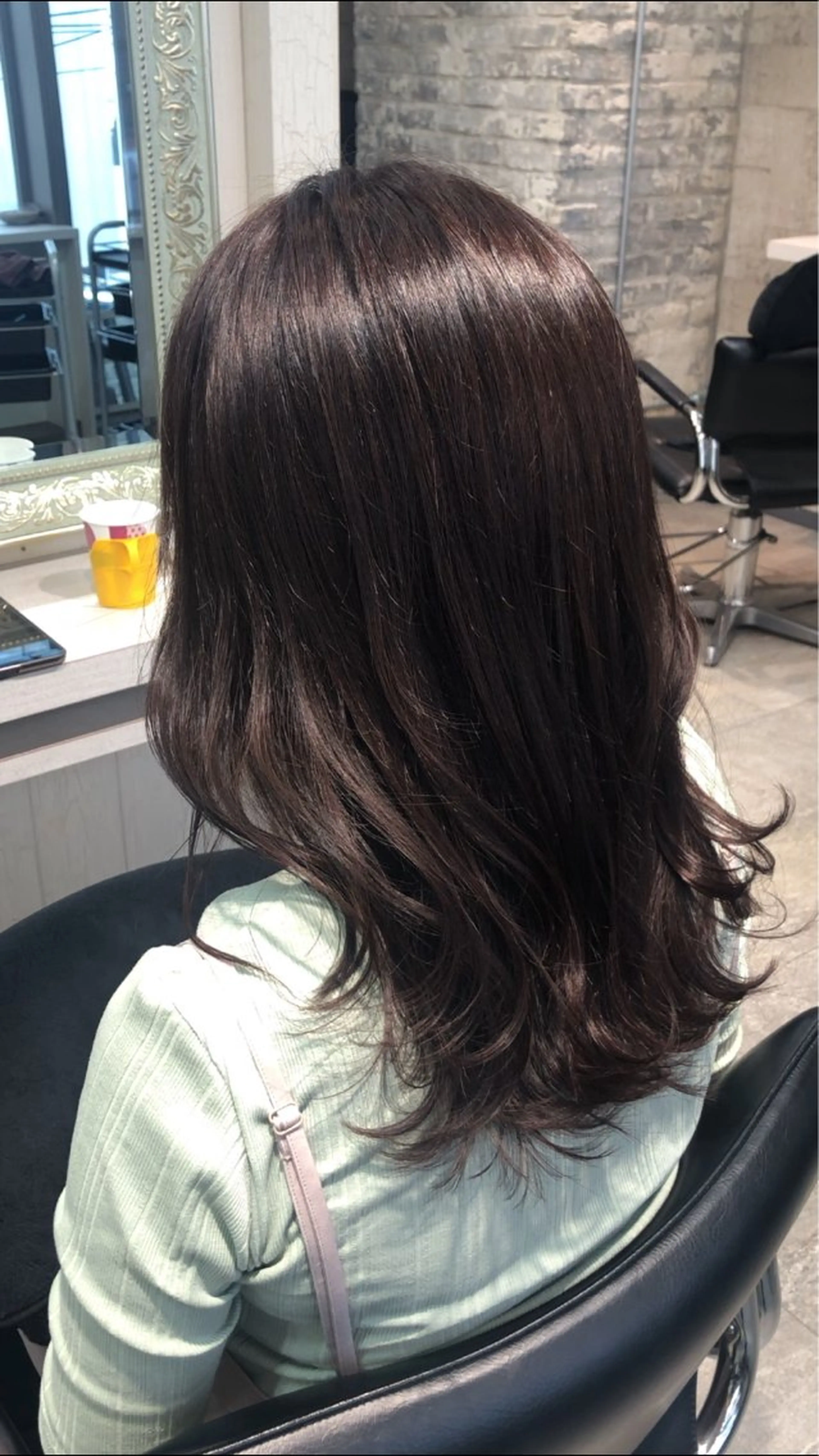 ミディアム カラー ヘアアレンジ ブラウンカラー レイヤーカット 新徳 りえのヘアスタイル