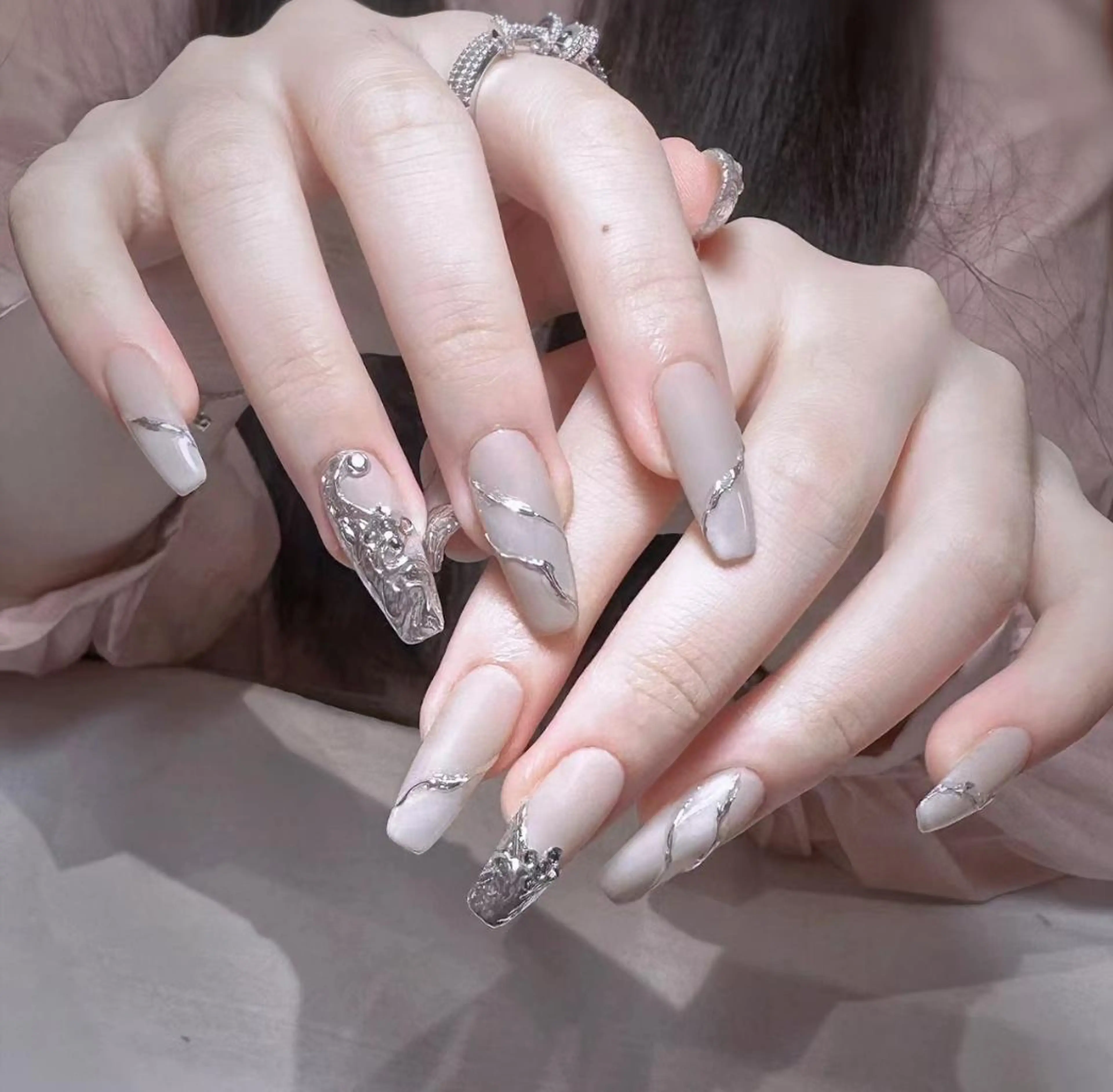 ネイル アートネイル 長さ出し ネイルチップ 🎀kira 長さだし💗モチ最高のネイルデザイン