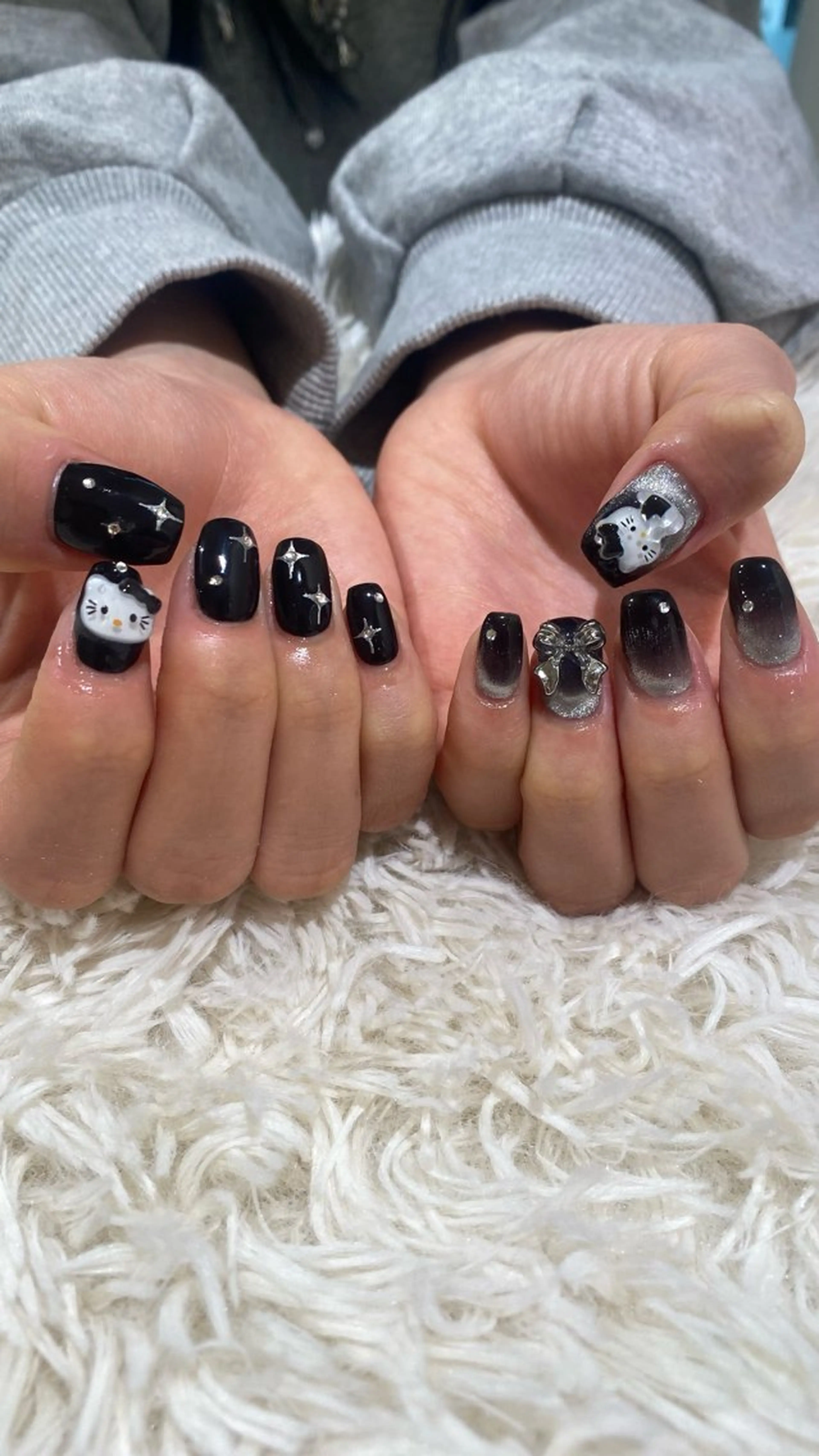 ネイル ハンドネイル 🤍 YUI 🤍のネイルデザイン