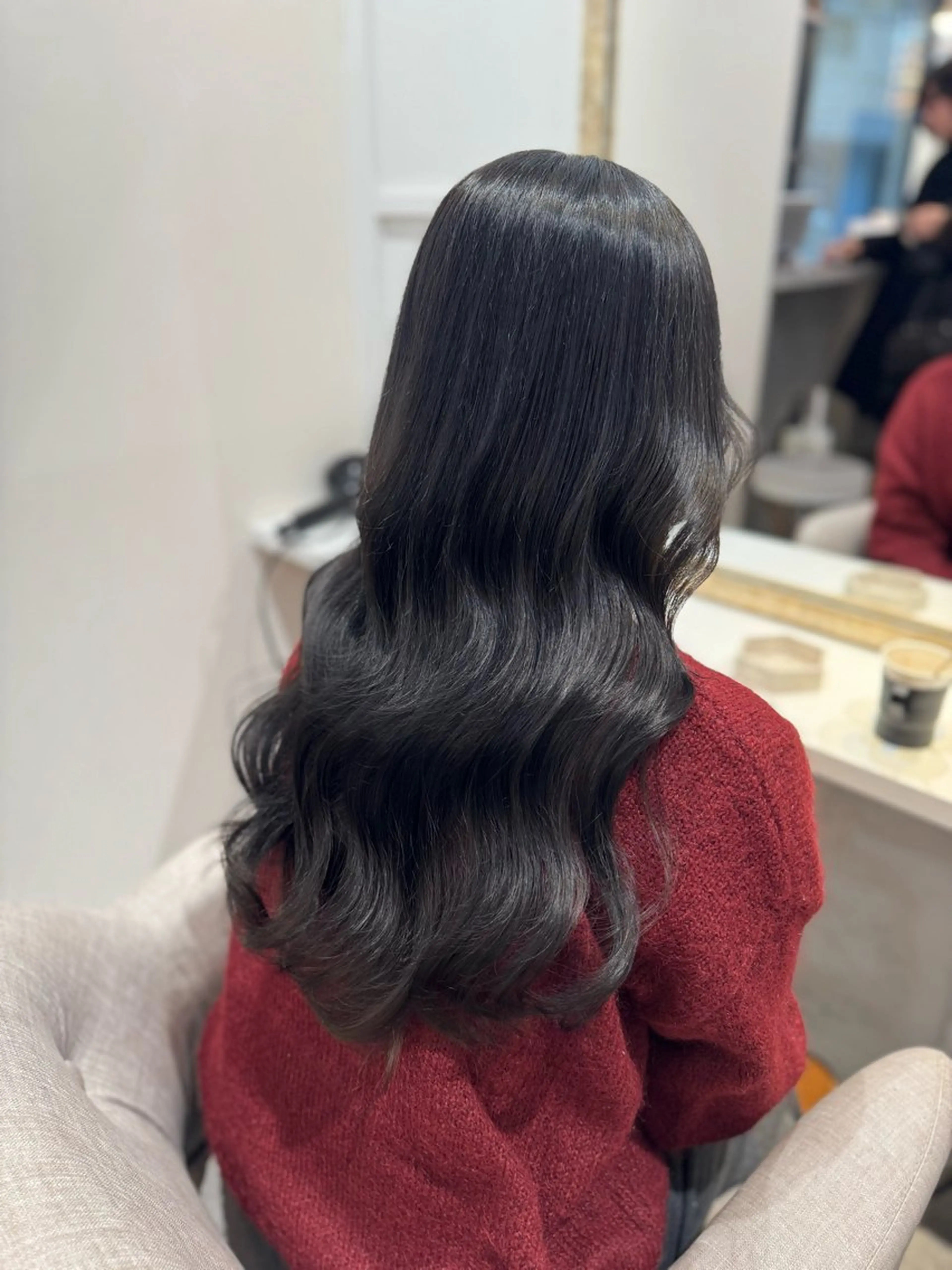 ロング カラー アッシュ アッシュブラウン ベージュカラー 黒髪 ブリーチ カット ヘアカラー トリートメント 赤み無し柔らかカラー 【梅田】madokaのヘアスタイル