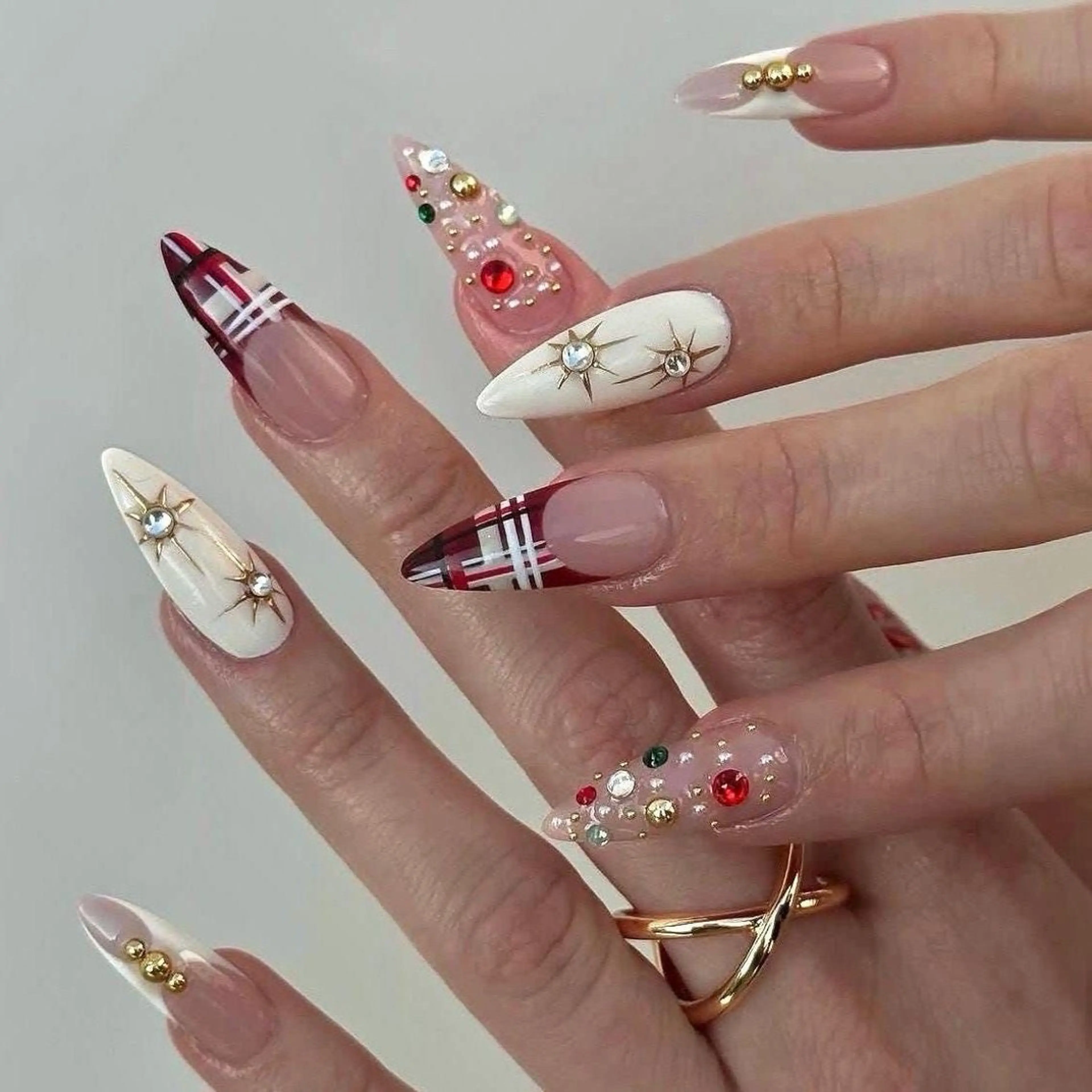 ネイル アートネイル 長さ出し ジェルネイル マグネットネイル ニュアンスネイル ハンドネイル Cloudy Chan Nailのネイルデザイン