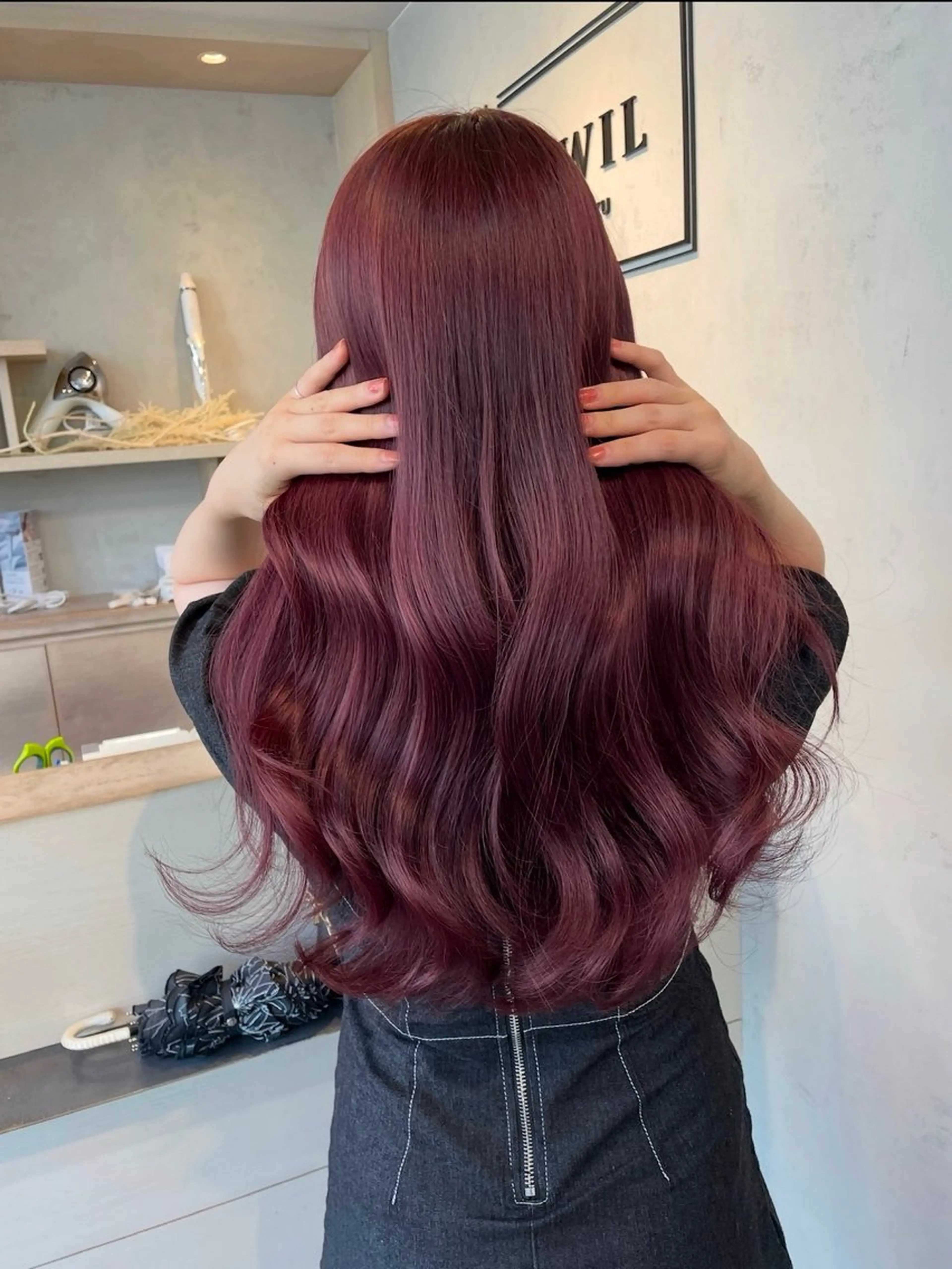 ロング ボブ レイヤーカット 縮毛矯正 渡辺 杏斗龍のヘアスタイル