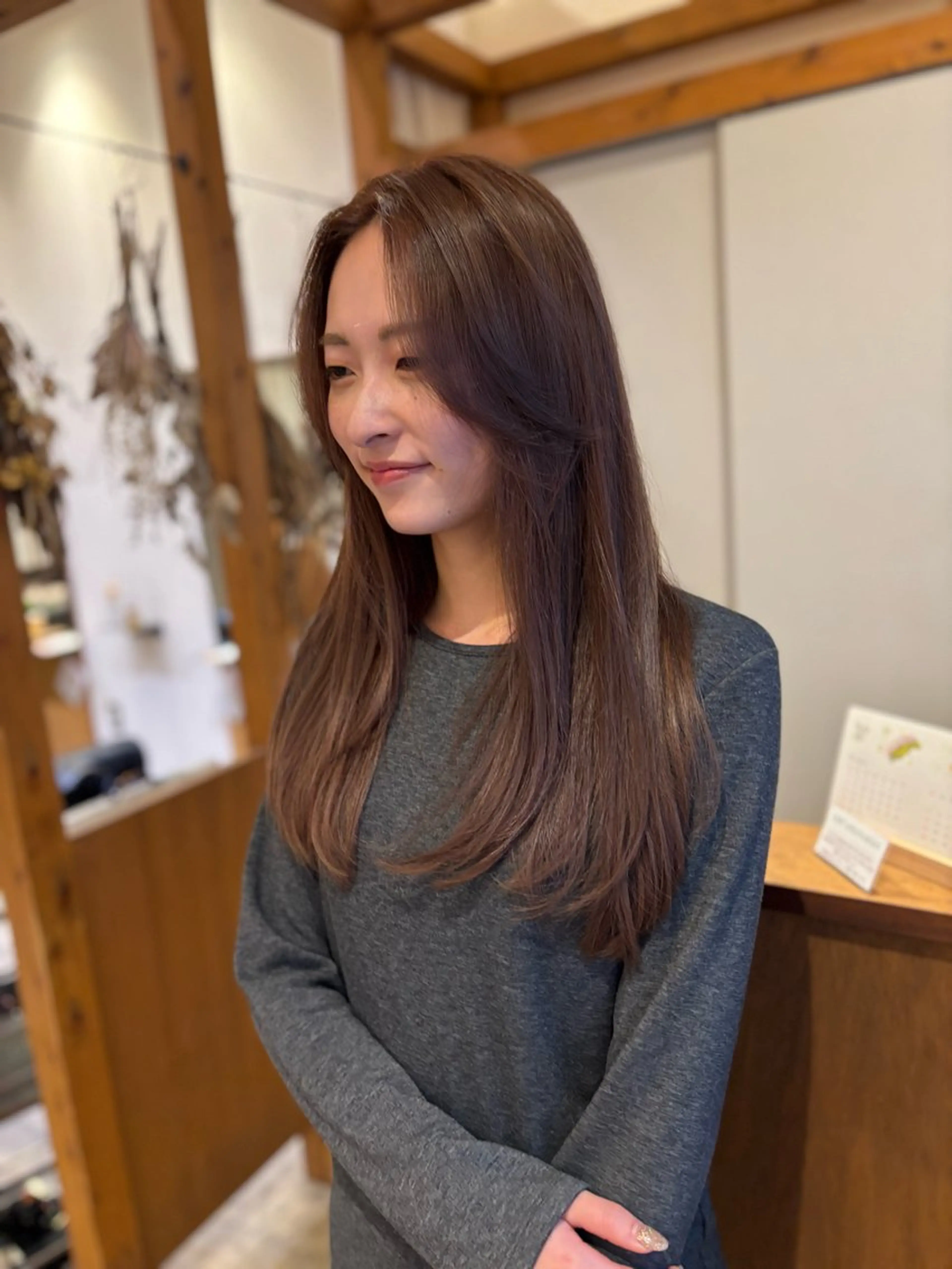 ロング カラー カット ヘアカラー トリートメント ENIF ヤマグチアツコのヘアスタイル