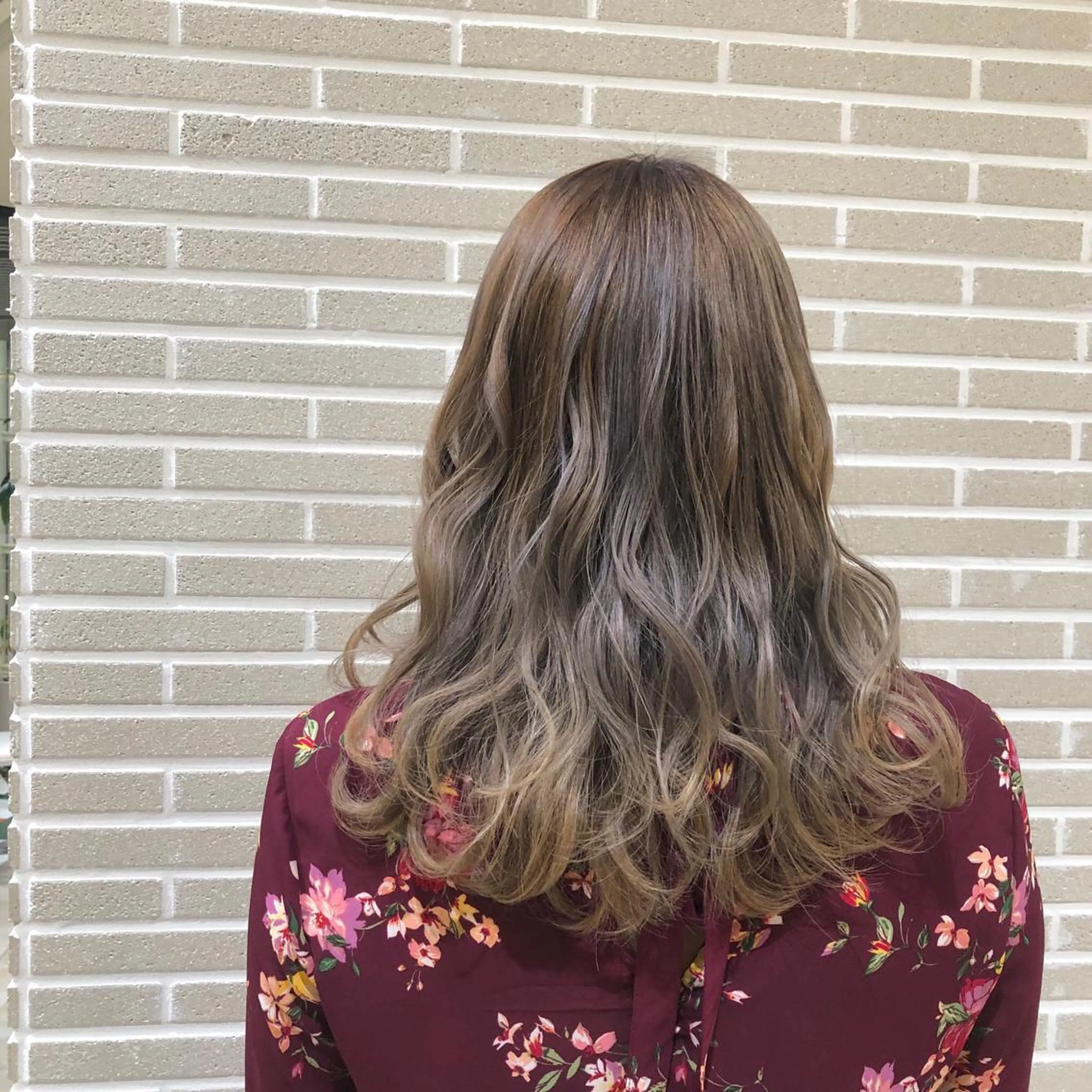 セミロング 植田 菜月のヘアスタイル