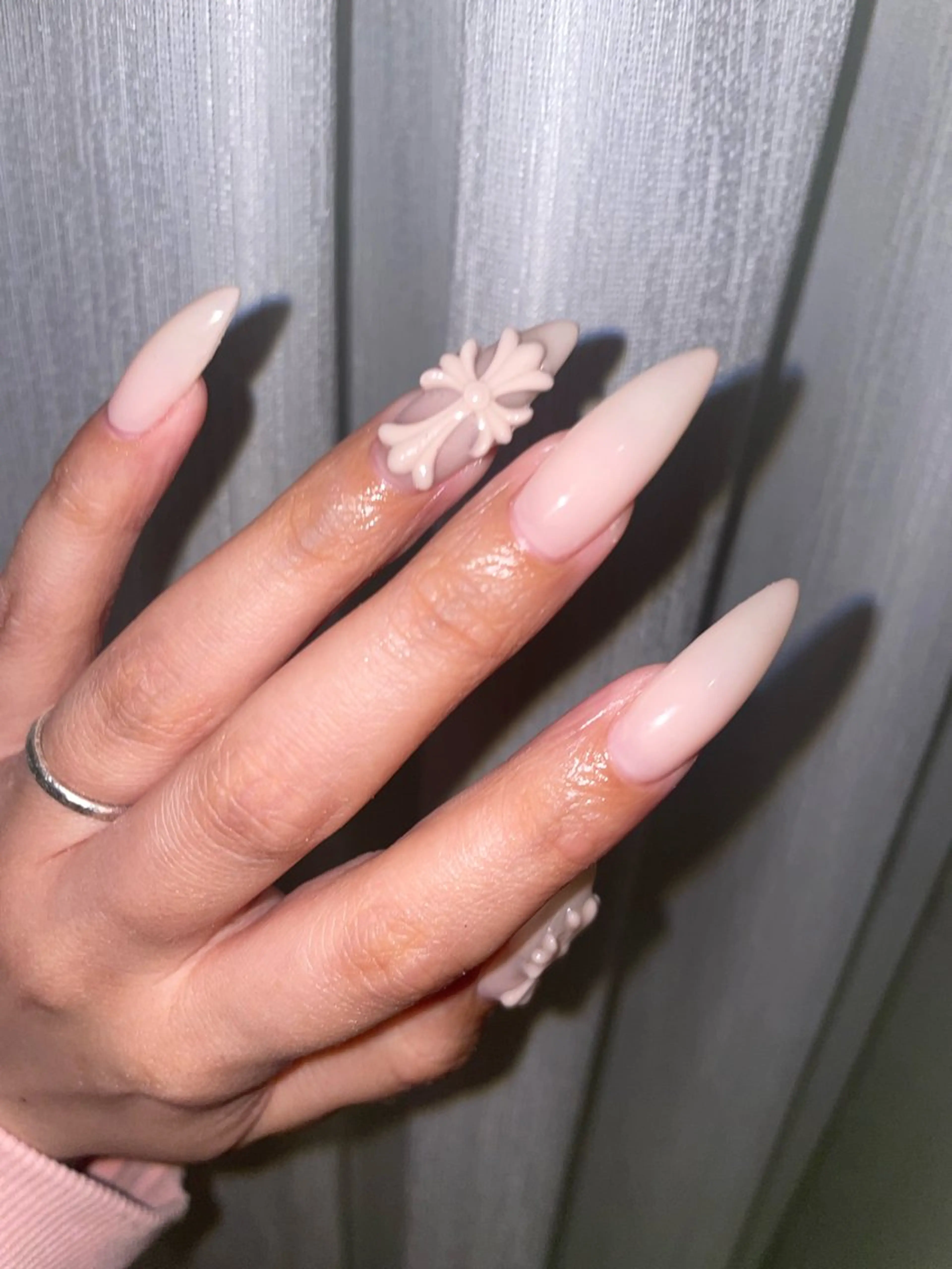 ネイル SunnyRoa aguri ୨୧˖*のネイルデザイン