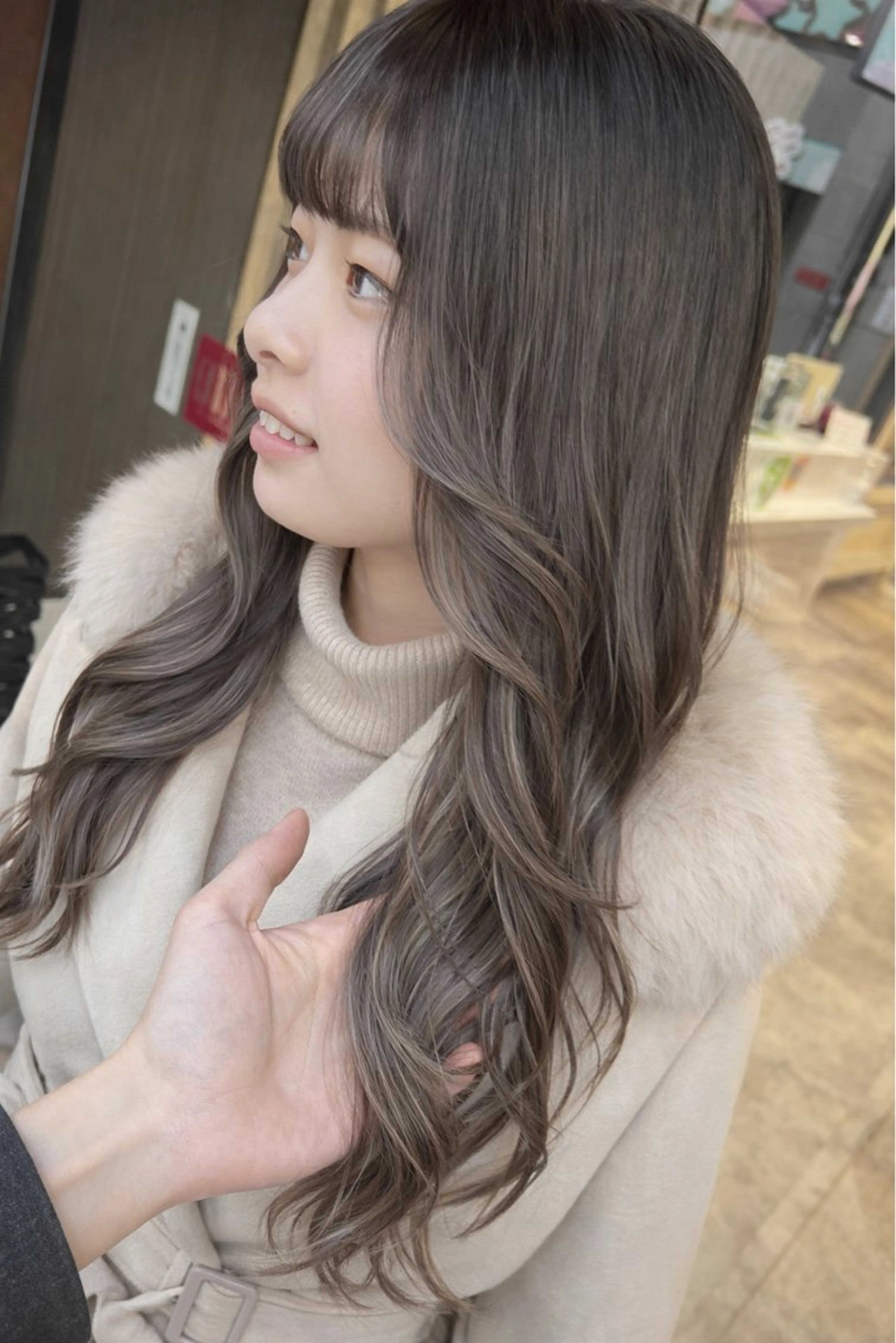 カラー 美髪矯正/髪質改善 /透明感ある艶カラーのヘアスタイル