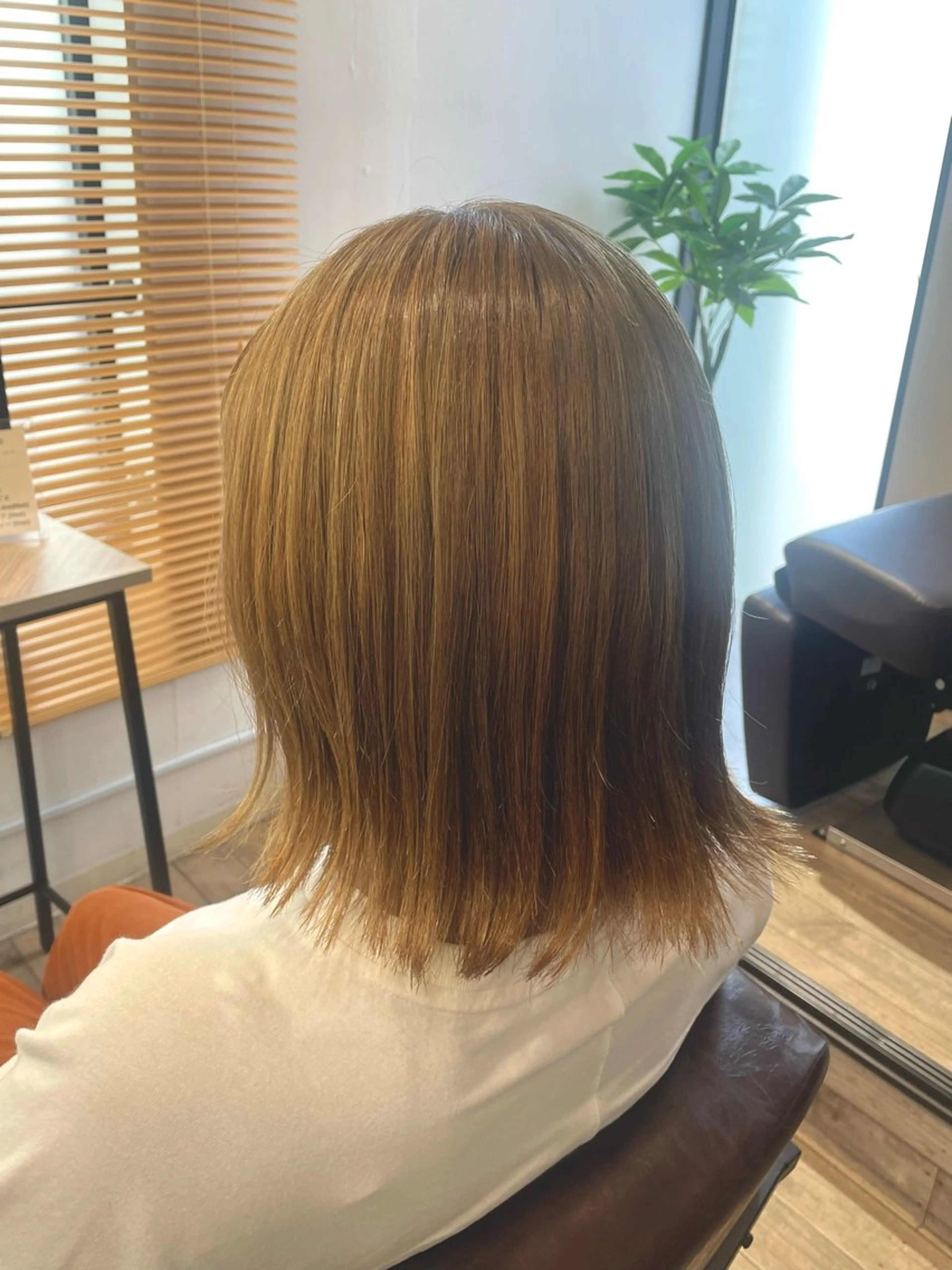 ミディアム カラー ベージュカラー イルミナカラー nalu新宿所属・🦋春山 さとみ🦋のヘアスタイル