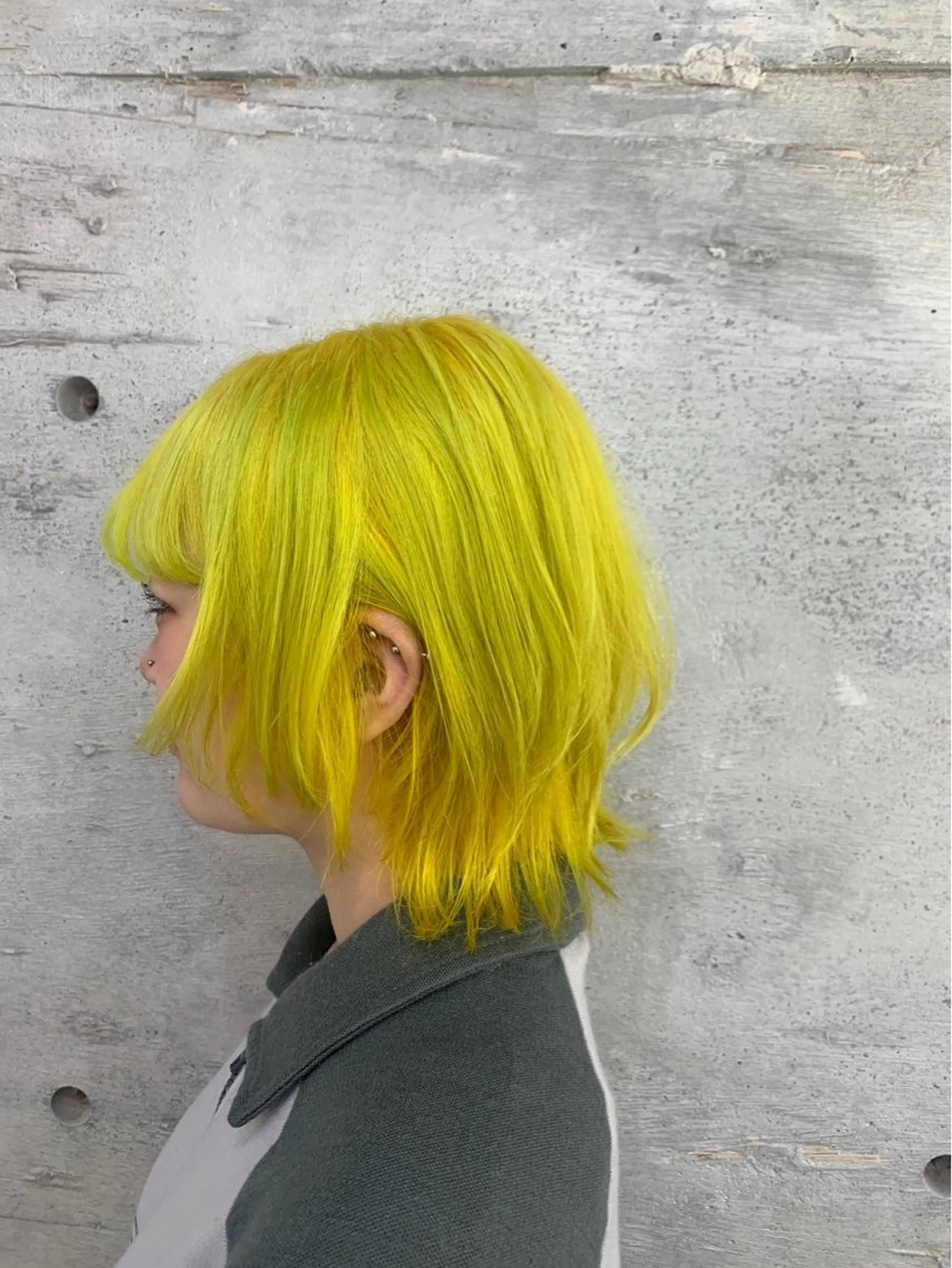 ミディアム カラー イエローカラー カット …a所属・…a みおのヘアスタイル