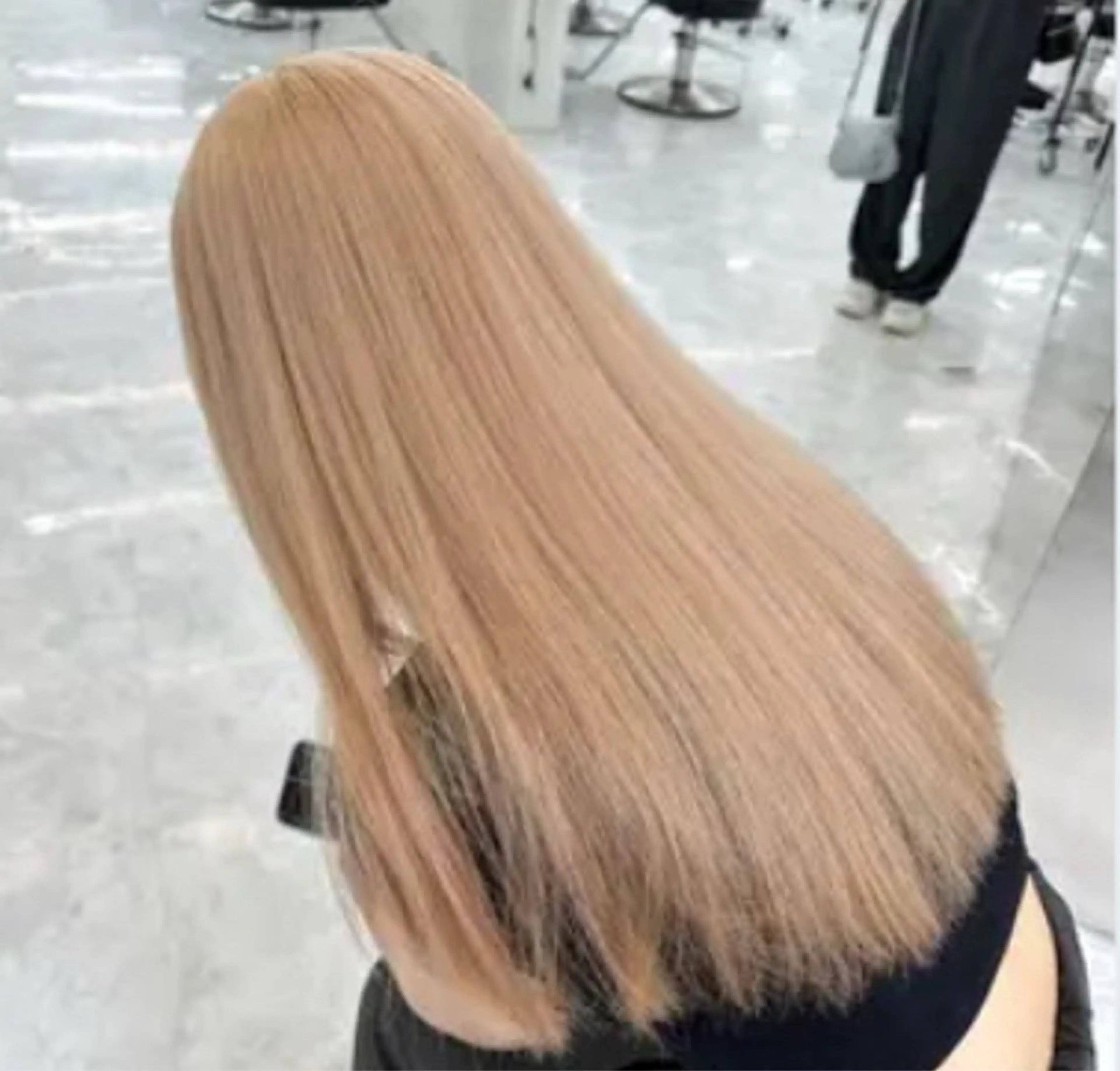 ロング ヘアカラー トリートメント ヘッドスパ ヘアセット 韓国ヘア/ブリーチ無 しWカラー/オリーブのヘアスタイル