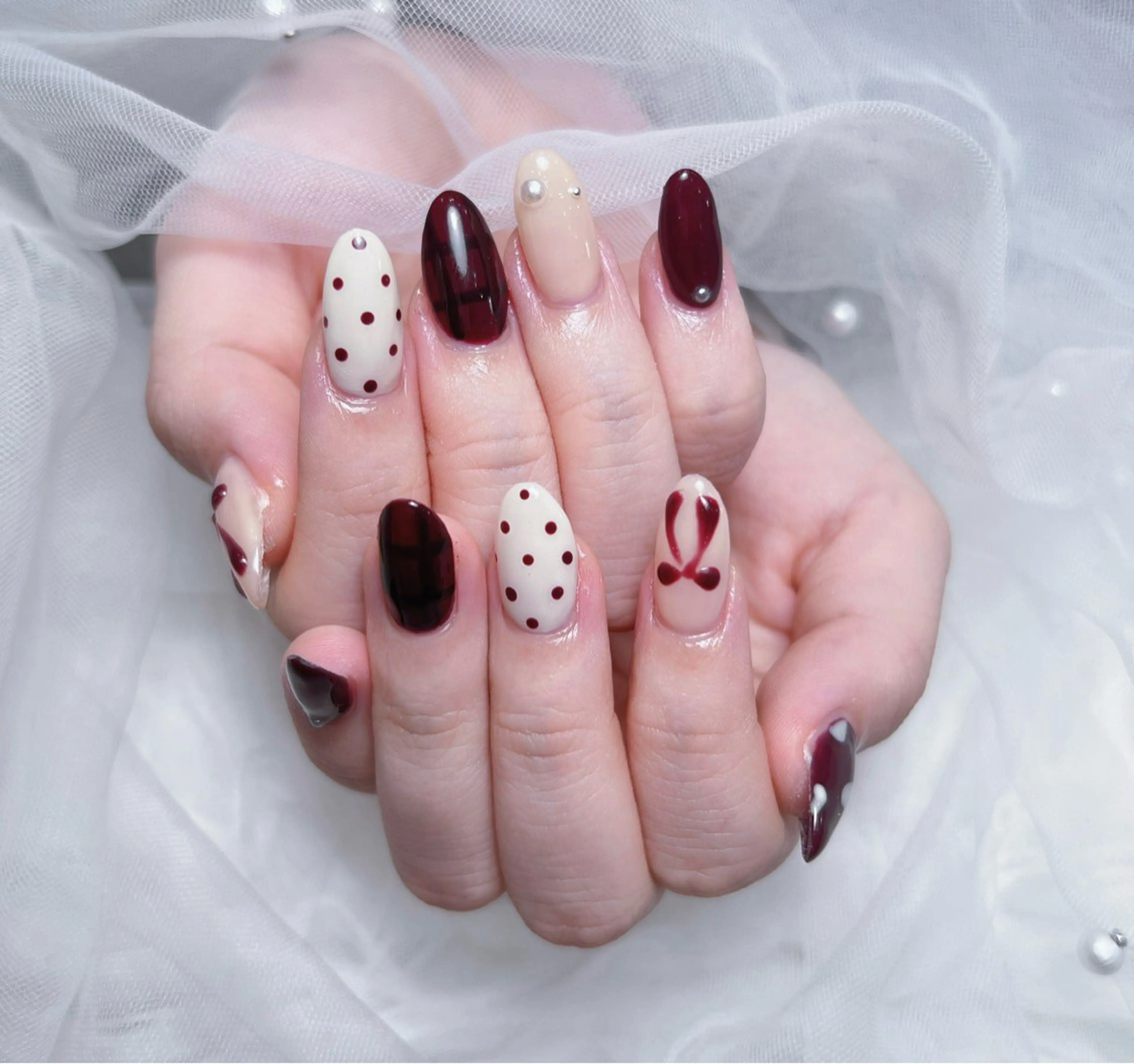 ネイル アートネイル オーロラネイル チークネイル 長さ出し フットネイル Miya _nailのネイルデザイン