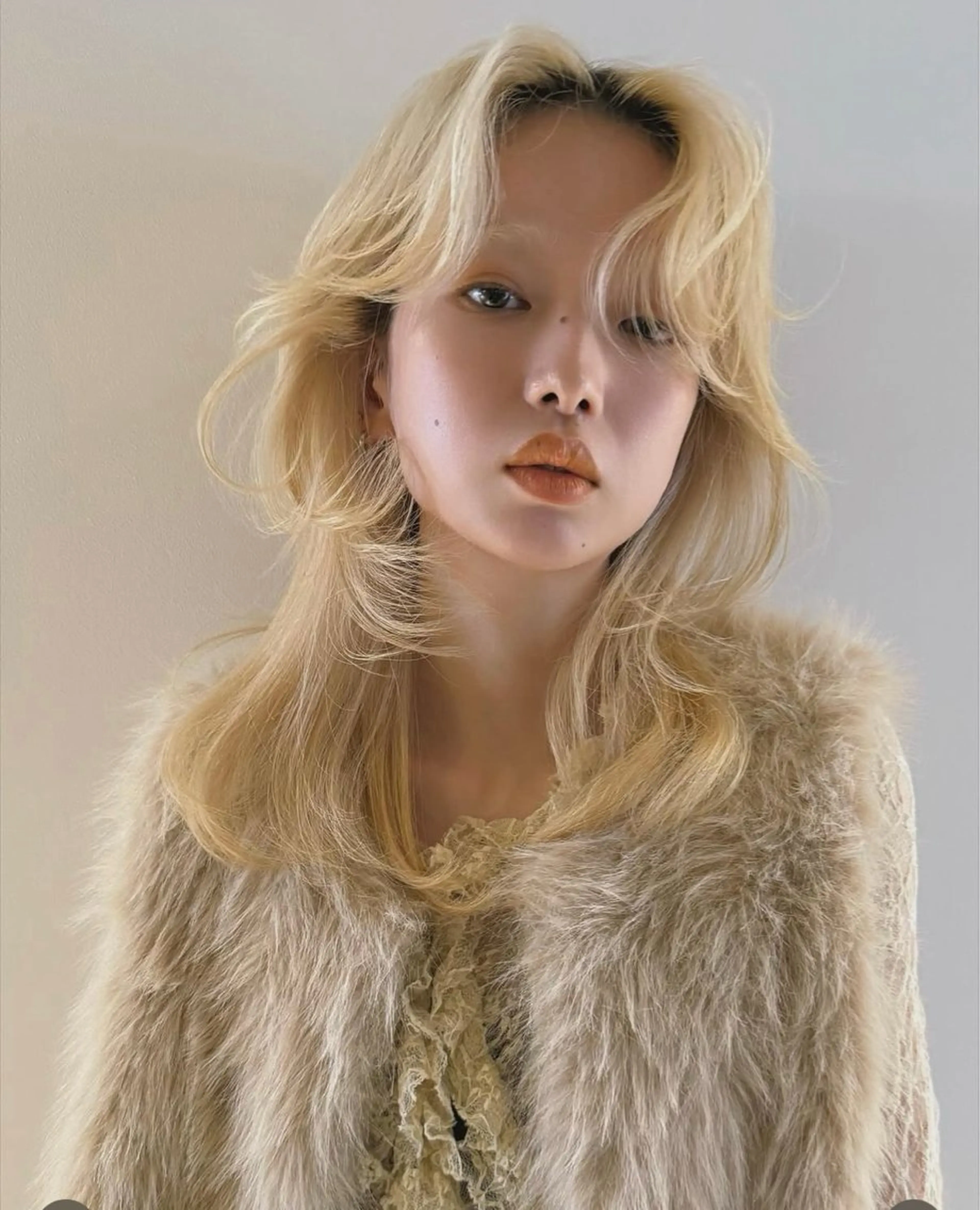 ミディアム カラー miyuki .のヘアスタイル