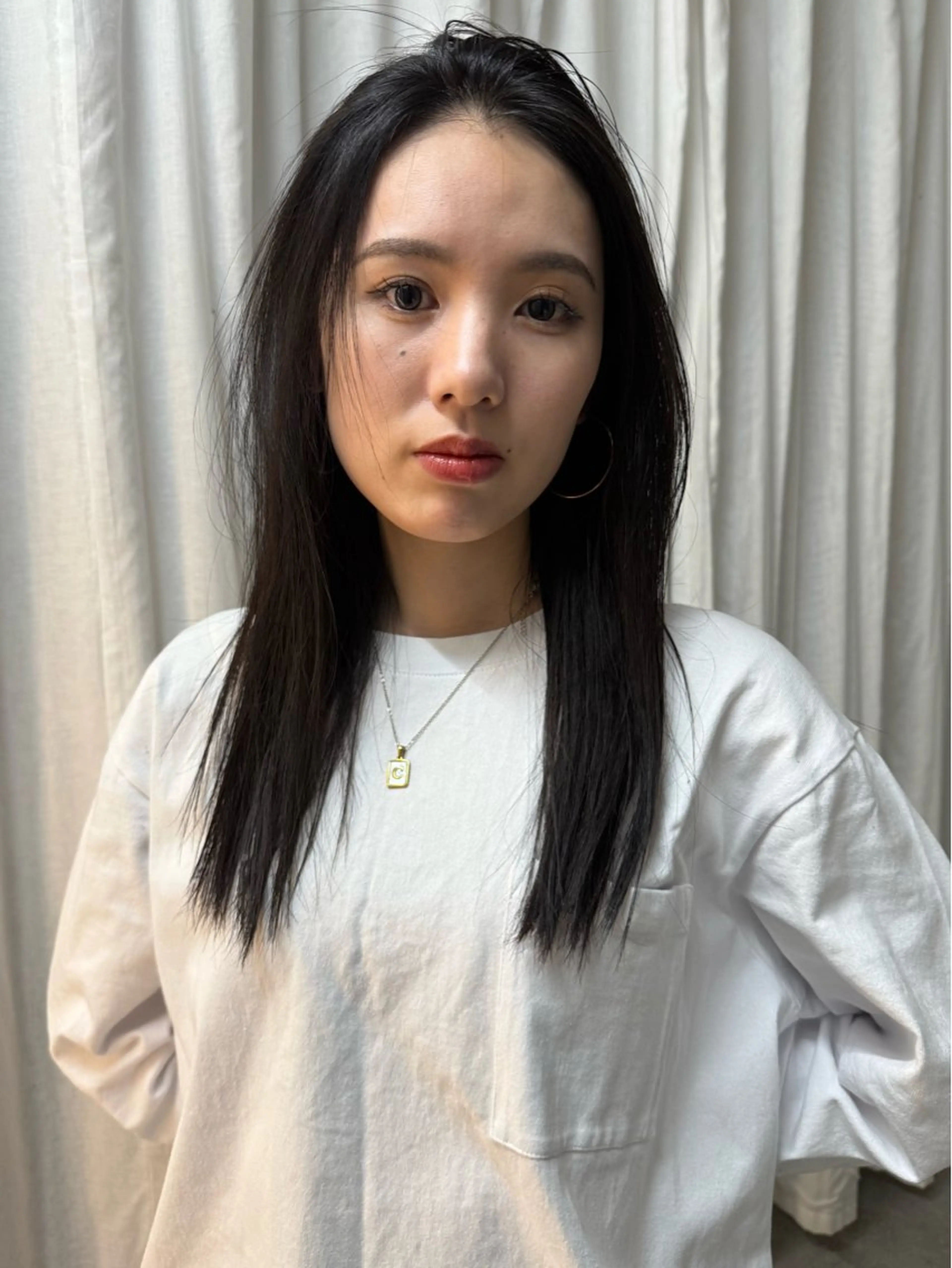 セミロング 縮毛矯正 イシイ モエカのヘアスタイル