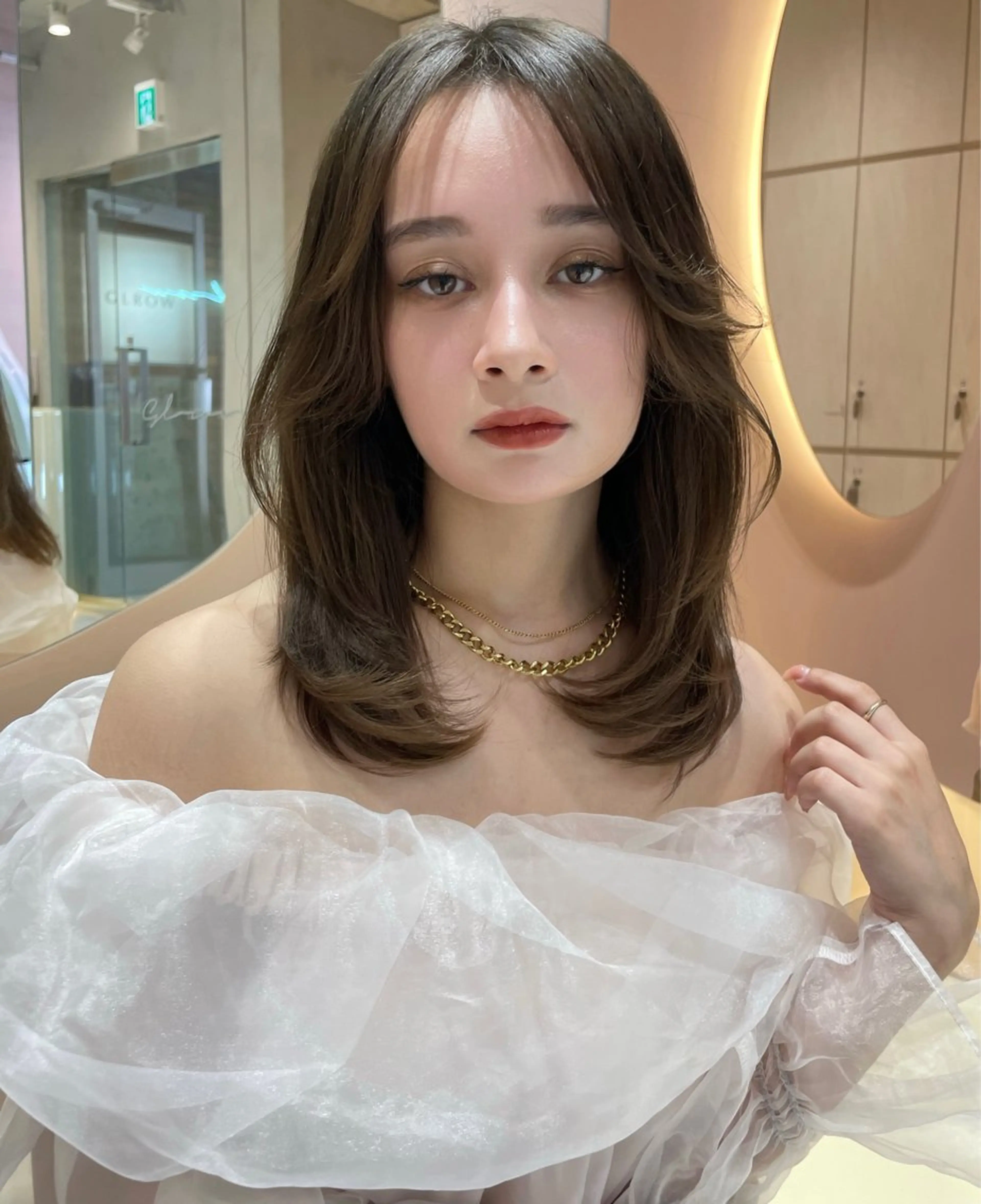 ミディアム 顔まわりレイヤー 韓国風ヘア レイヤーカット レイヤー縮毛矯正 ささきすずね💗のヘアスタイル