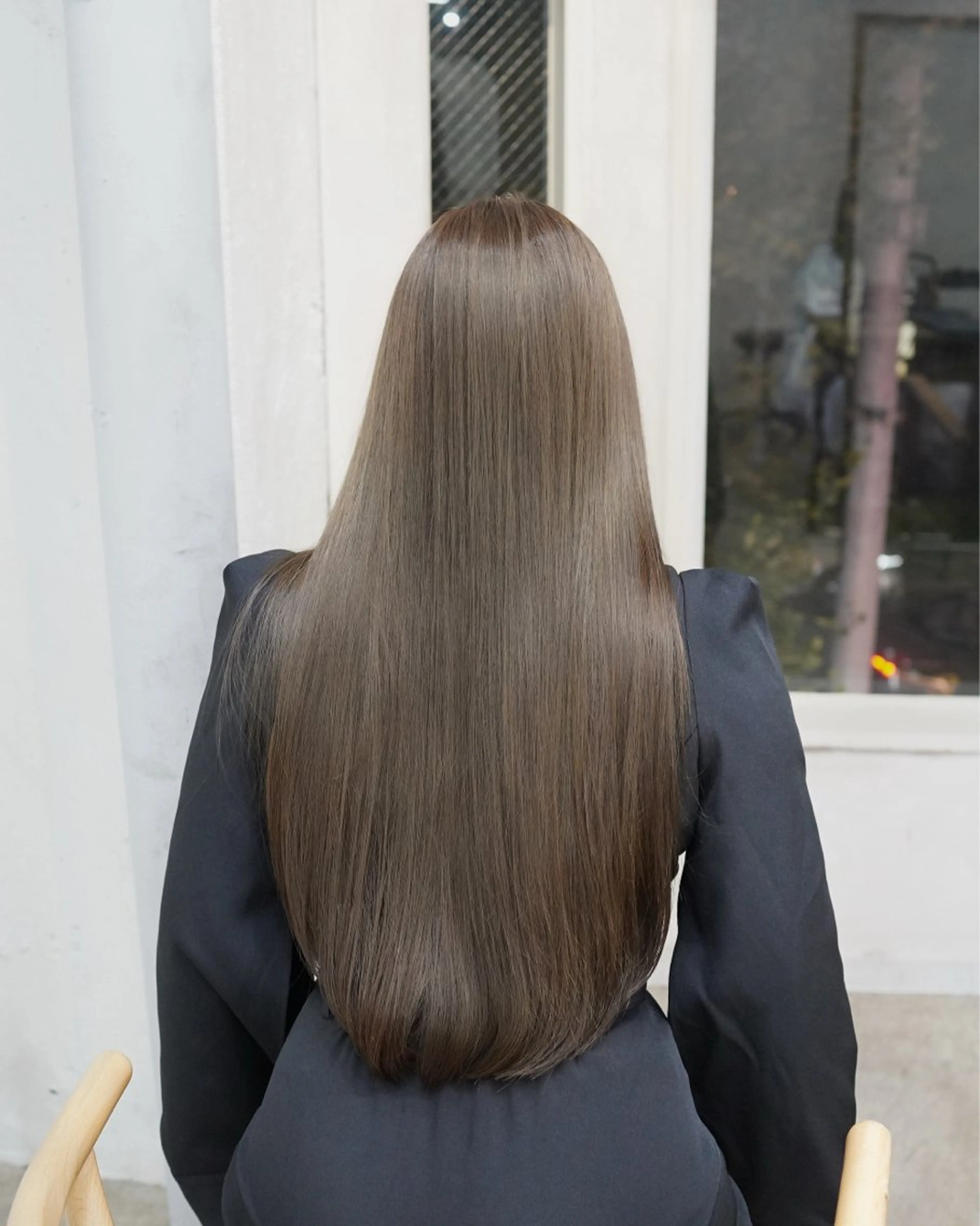 ロング カラー アッシュ ベージュカラー ブリーチ ダブルカラー グレージュ 🪞透けヘア髪質改善 艶ベージュ/nagiのヘアスタイル