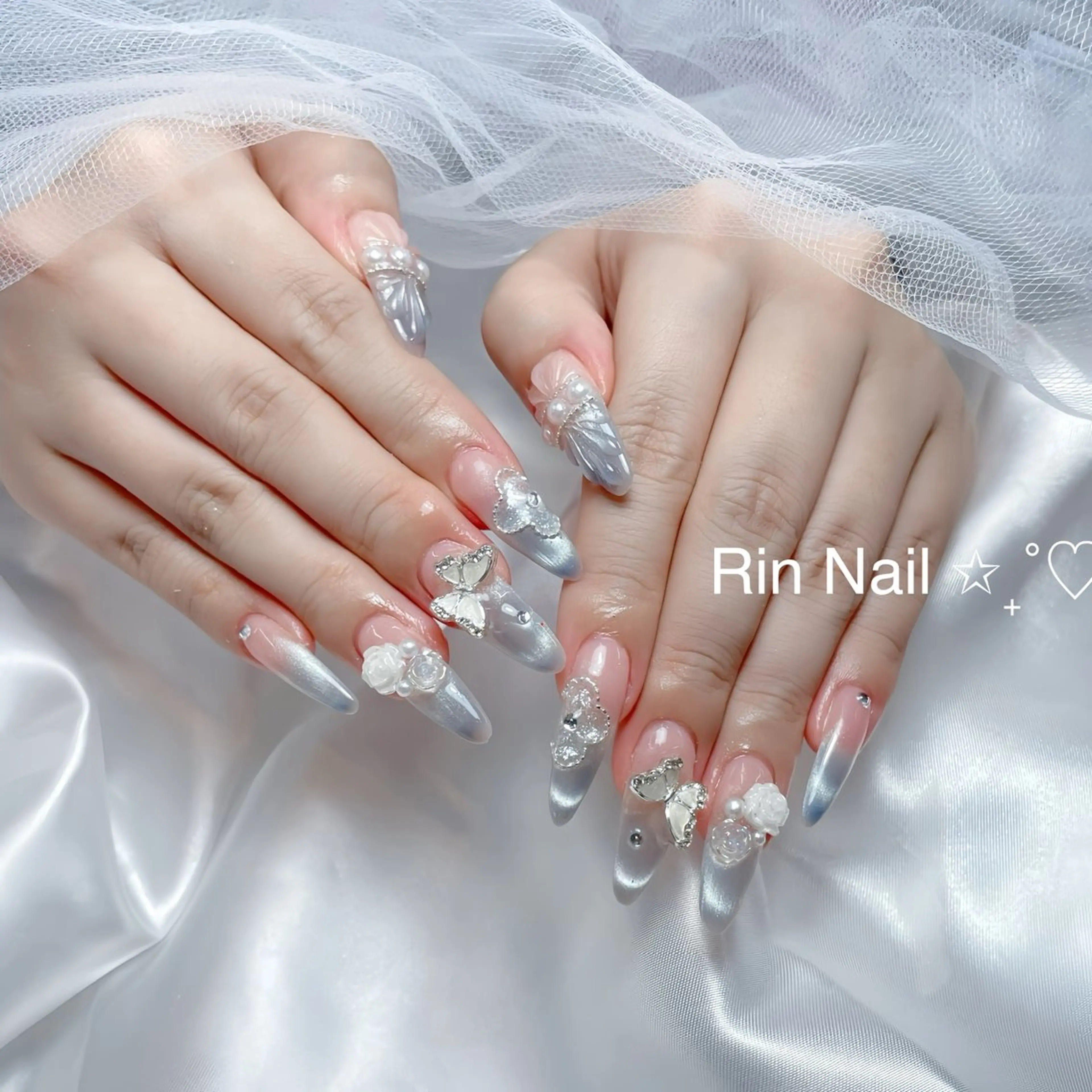 ネイル アートネイル チークネイル ジェルネイル ロングネイル マグネットネイル ハンドネイル Rin Nail 新大久保店のネイルデザイン