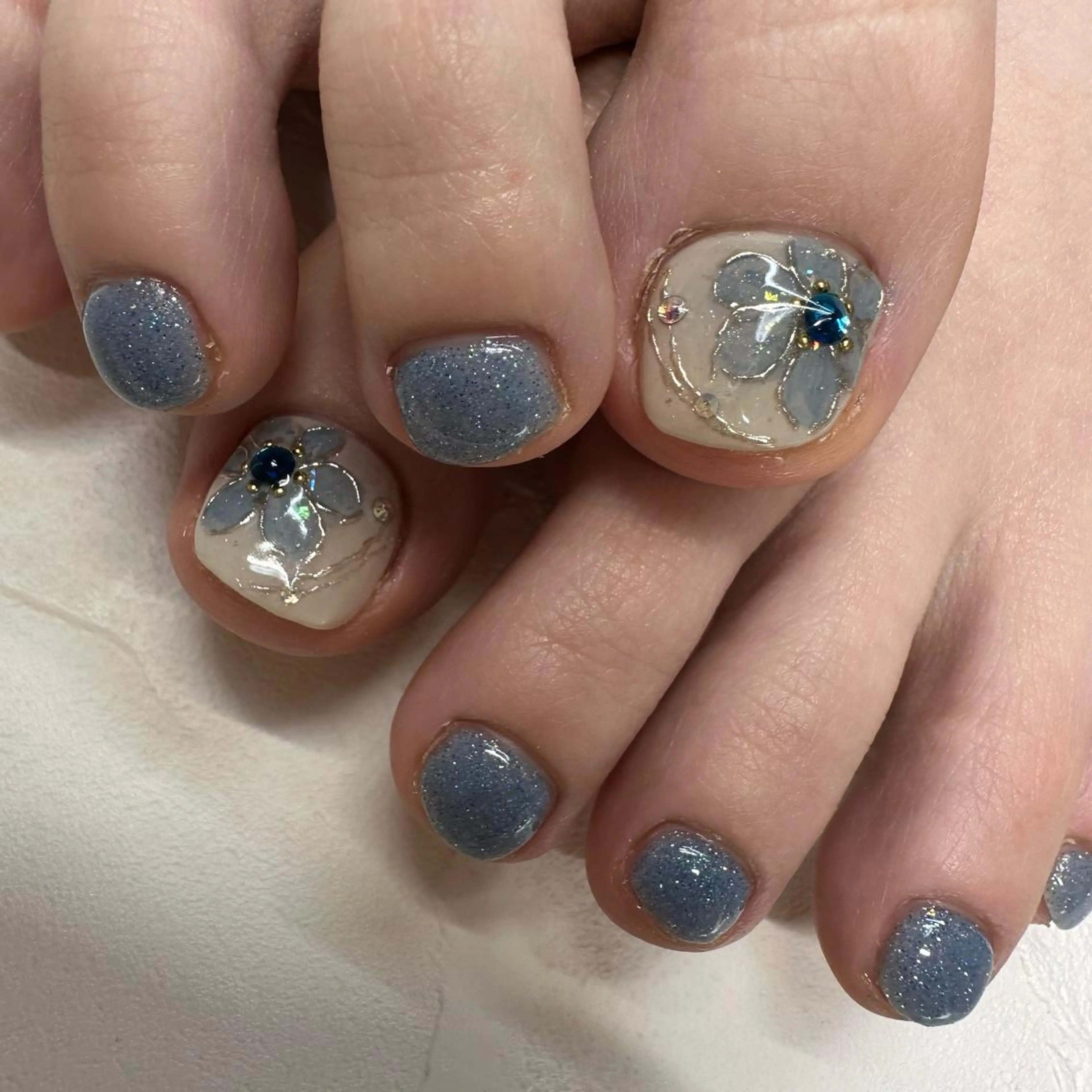 ロング カラー ヘアアレンジ キッズ ネイル マツエク・マツパ アイブロウ 福田 加奈のネイルデザイン