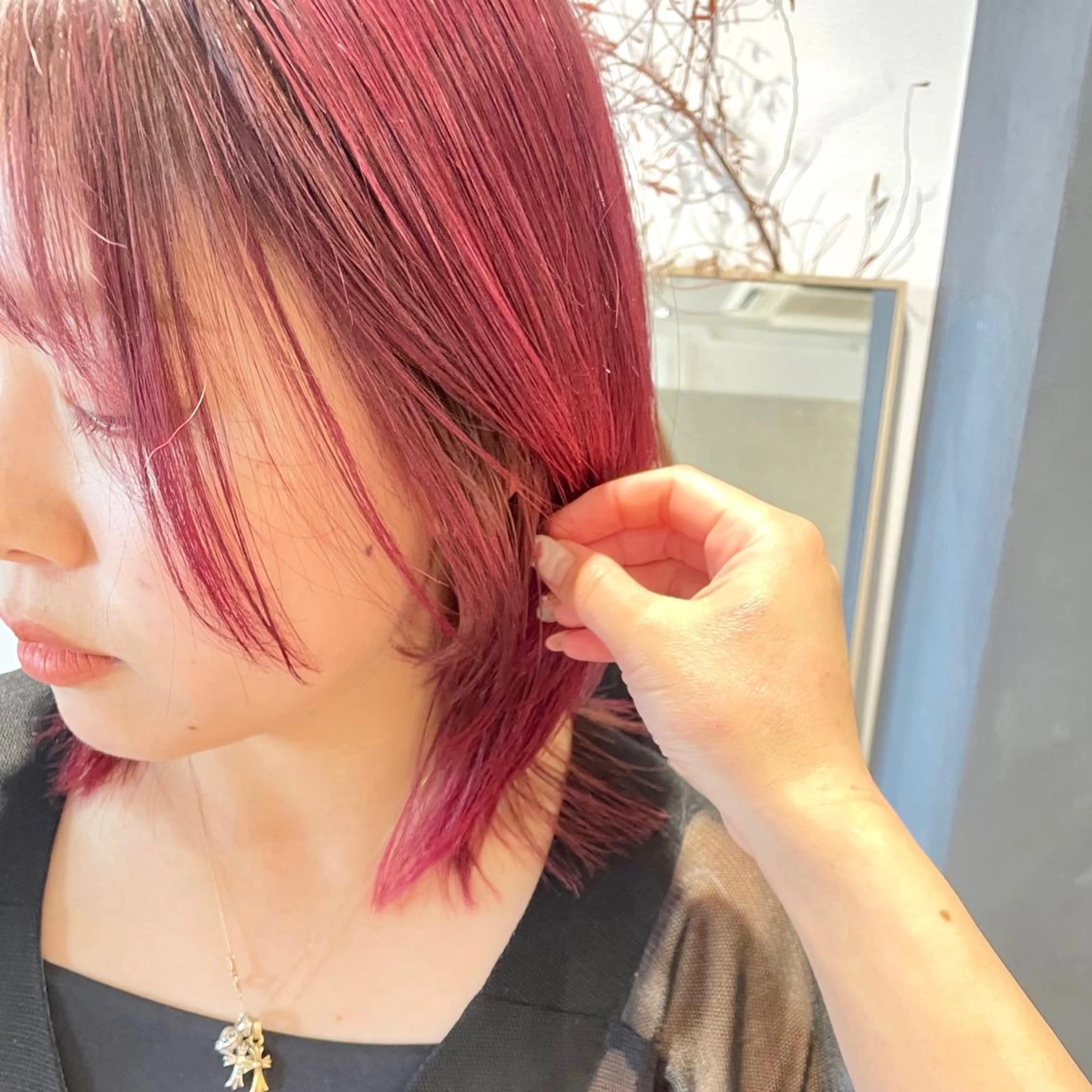 ミディアム カラー カシス レッドカラー カット ヘアカラー トリートメント 🍊暖色×顔周り 🍊cocoroのヘアスタイル