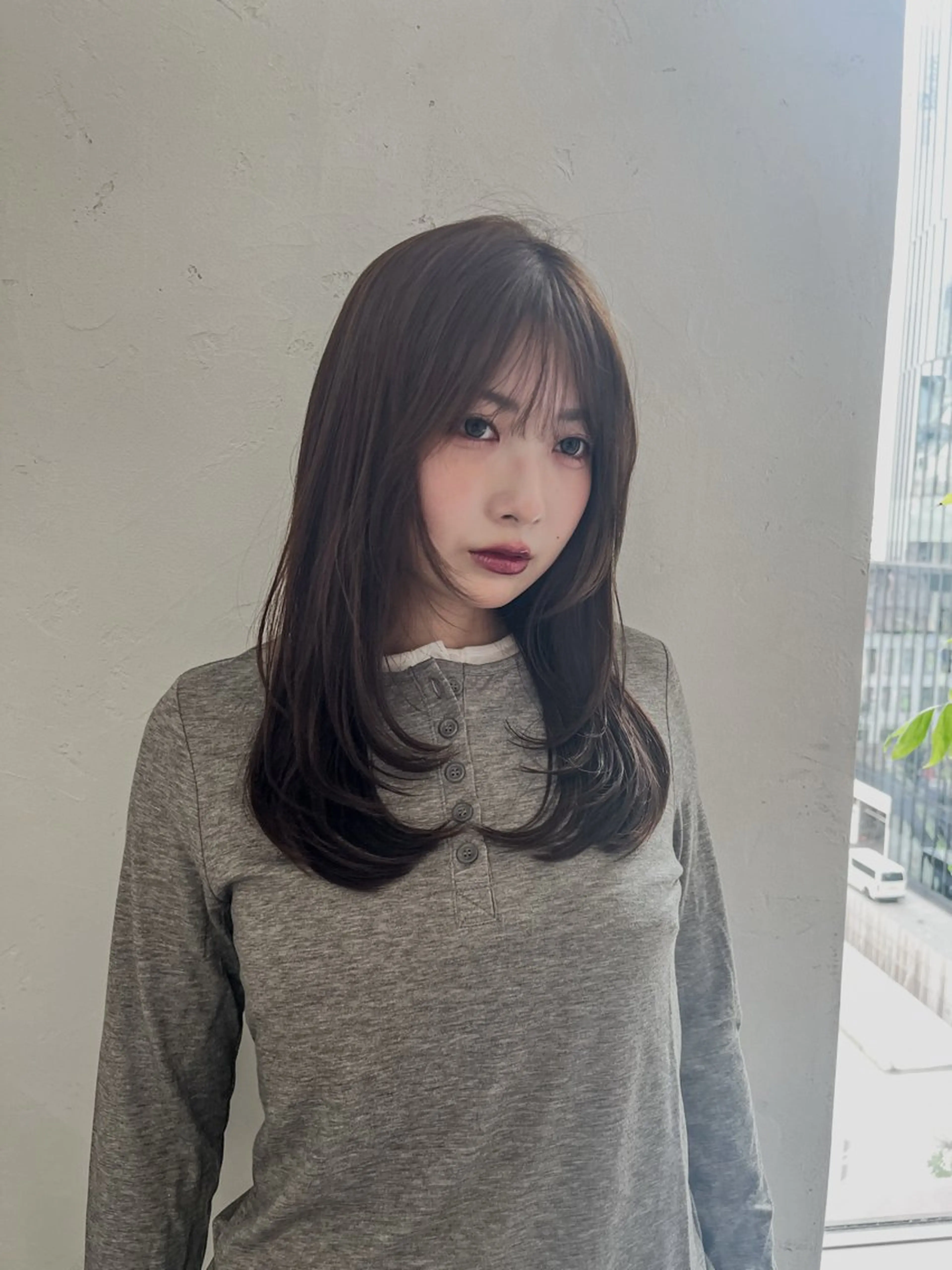 セミロング 平居 舞白のヘアスタイル