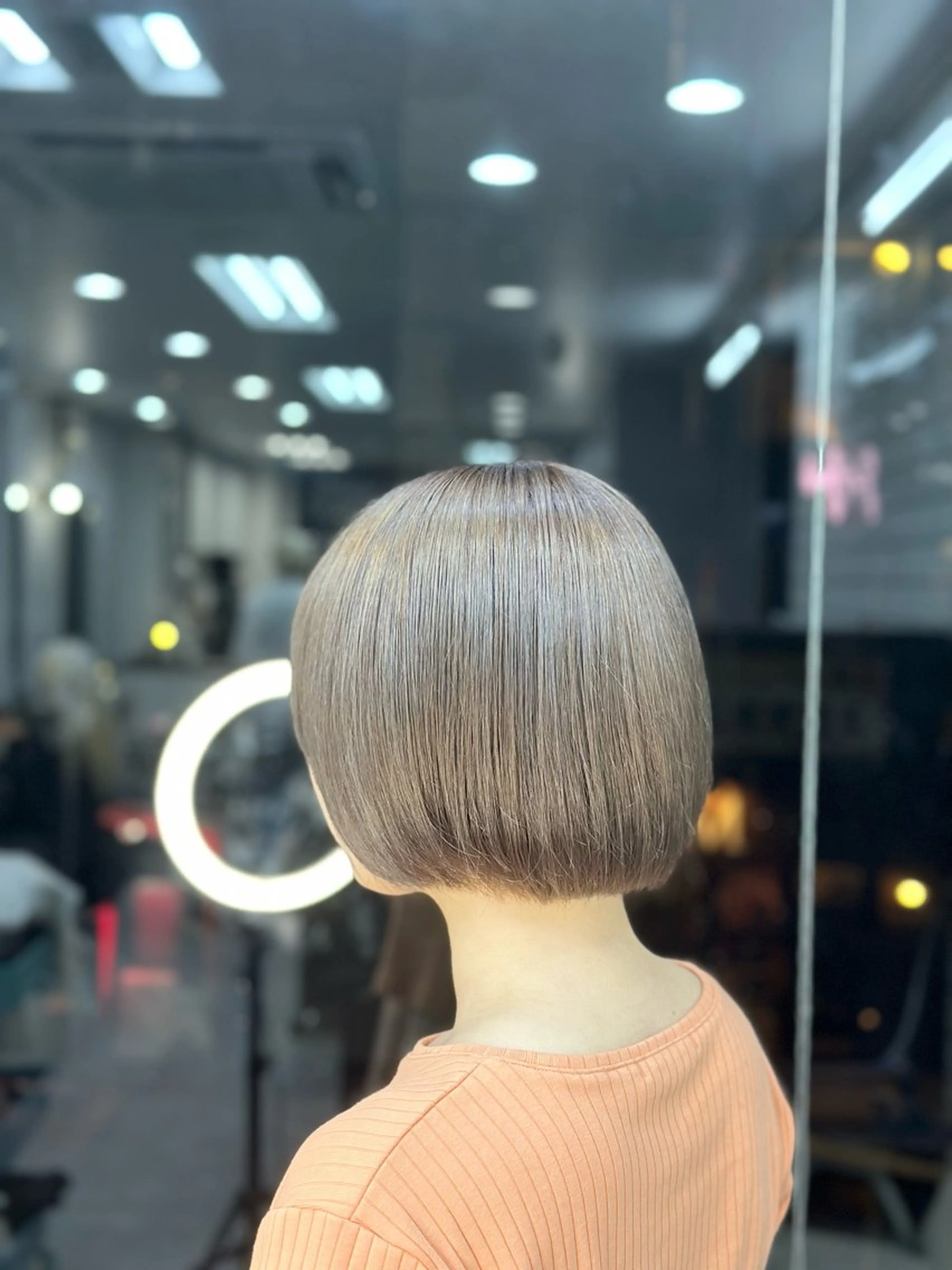 ショート カラー 天野 タイナのヘアスタイル