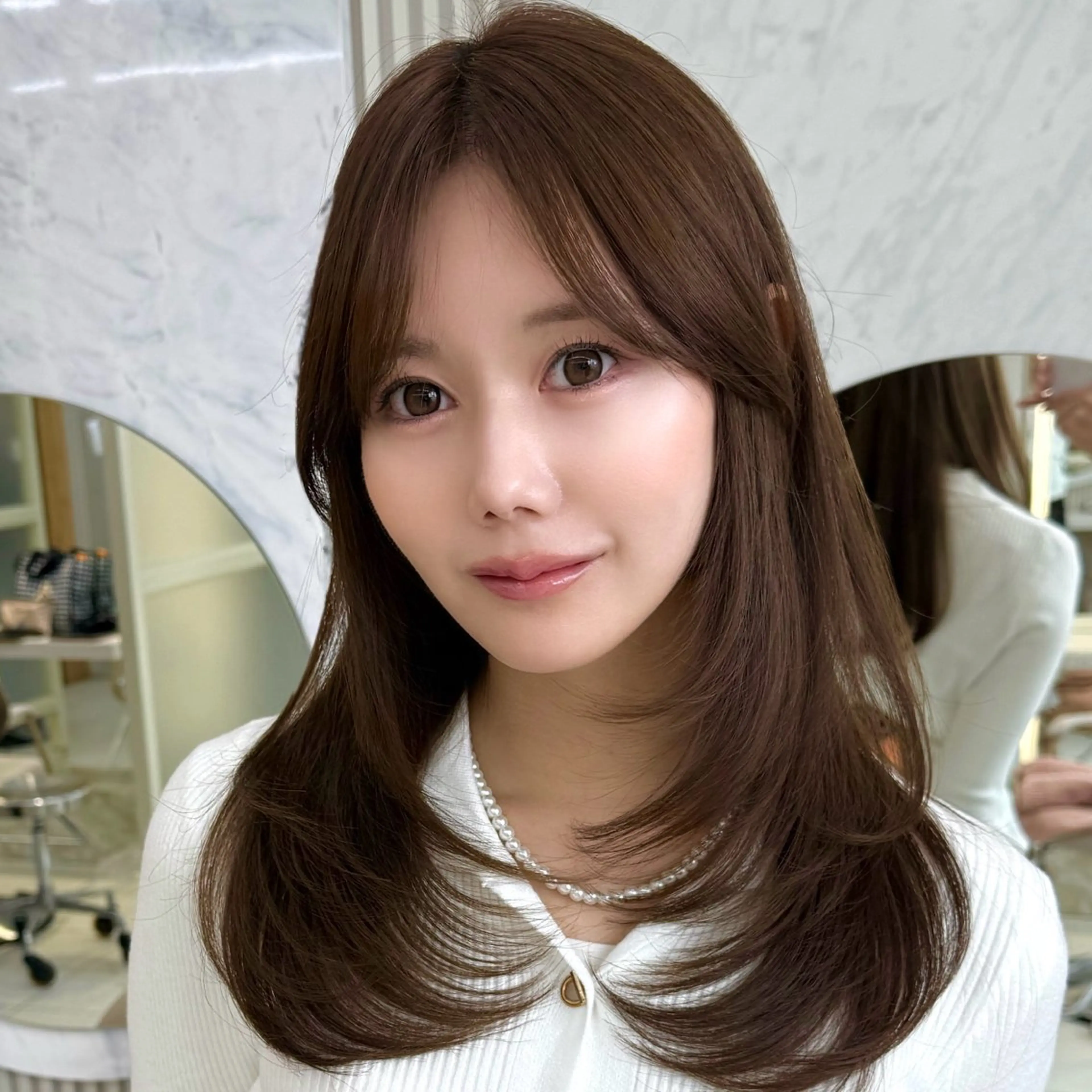 セミロング カラー 似合わせレイヤー/ 透明感カラーのヘアスタイル