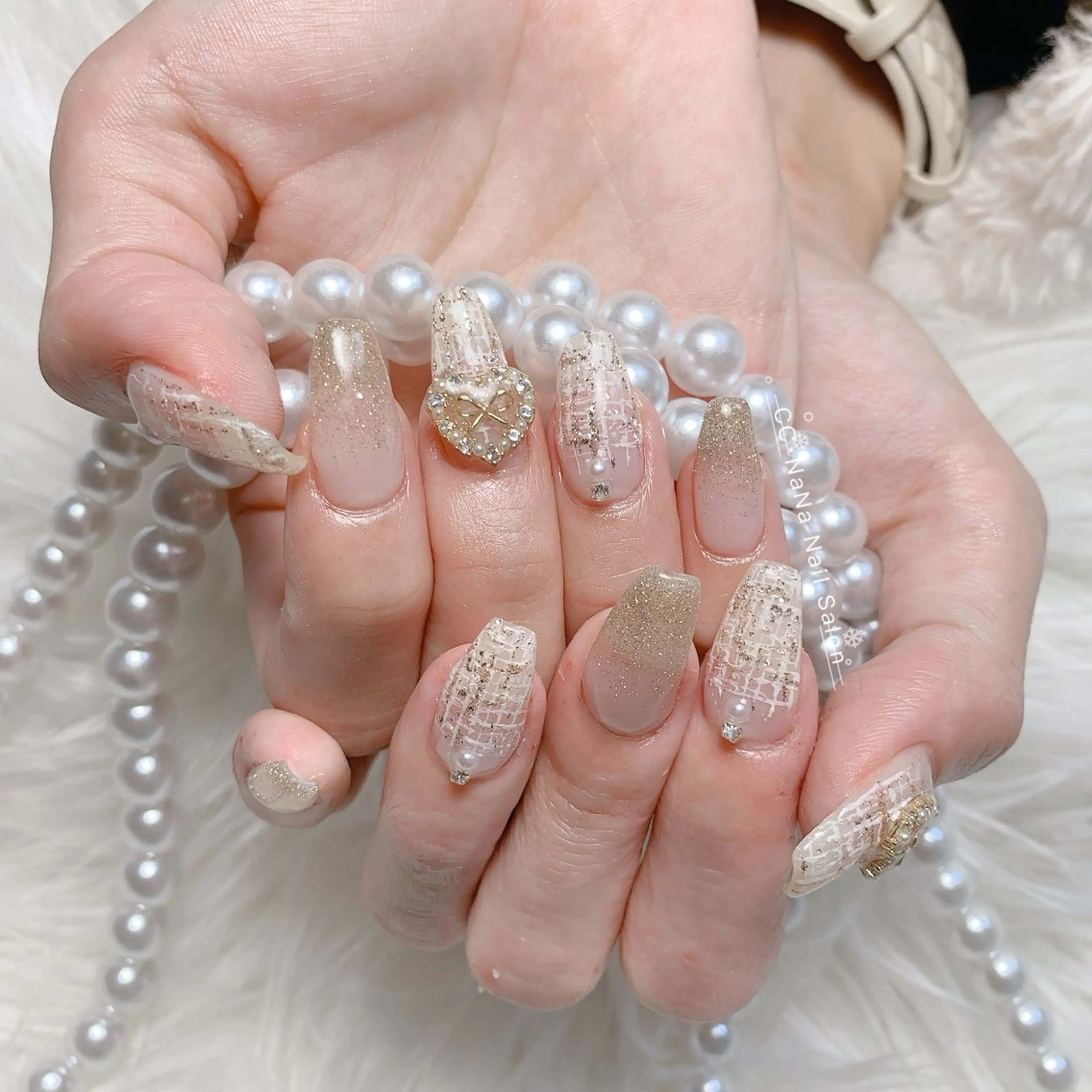 ネイル 持ち込み 冬ネイル クリスマス ハンドネイル 💎CC・NaNa 韓国風ネイル🌙Cのネイルデザイン