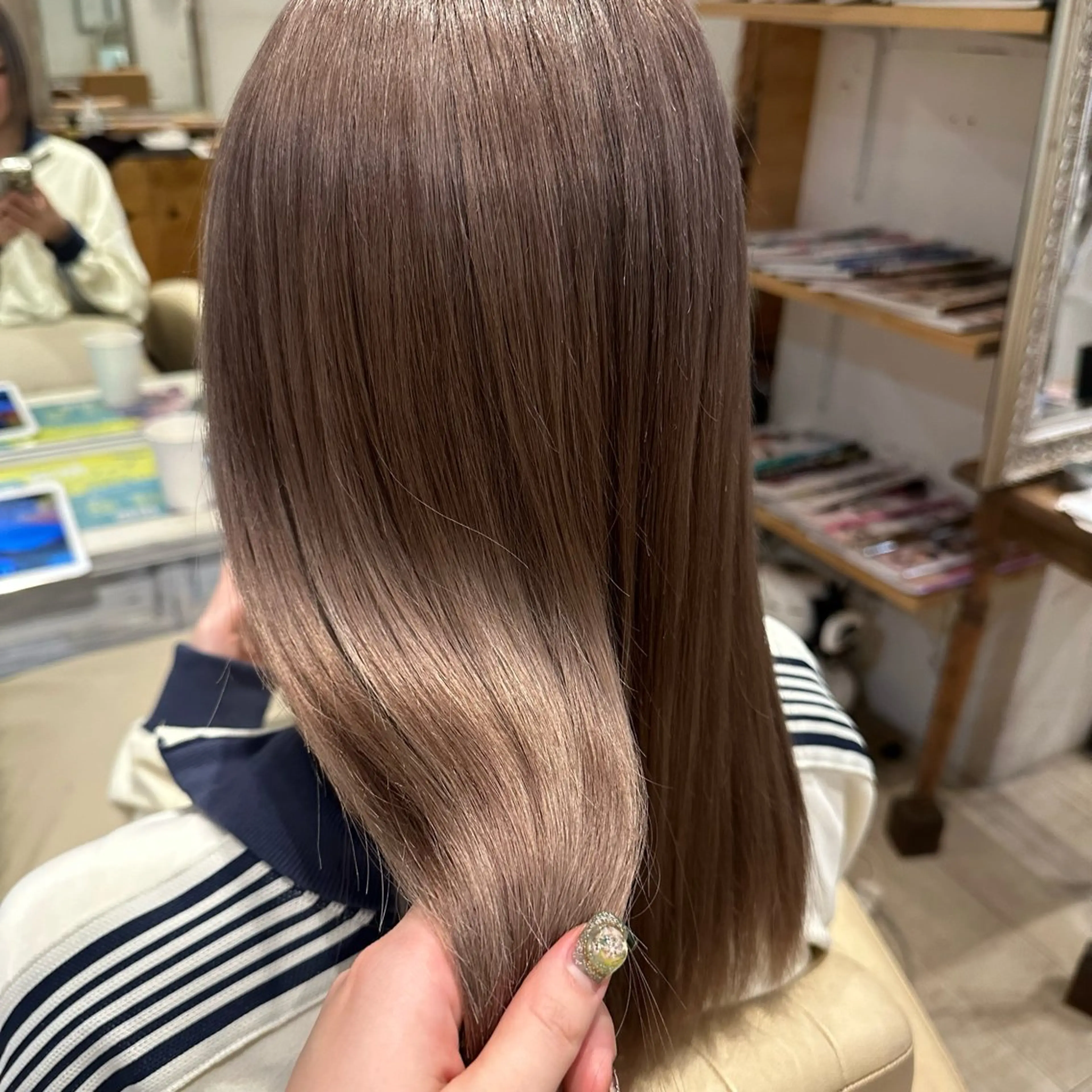 ミディアム カラー ベージュカラー グレージュ ミルクティーグレージュ ヘアカラー トリートメント Nao 【EIGHT札幌】のヘアスタイル