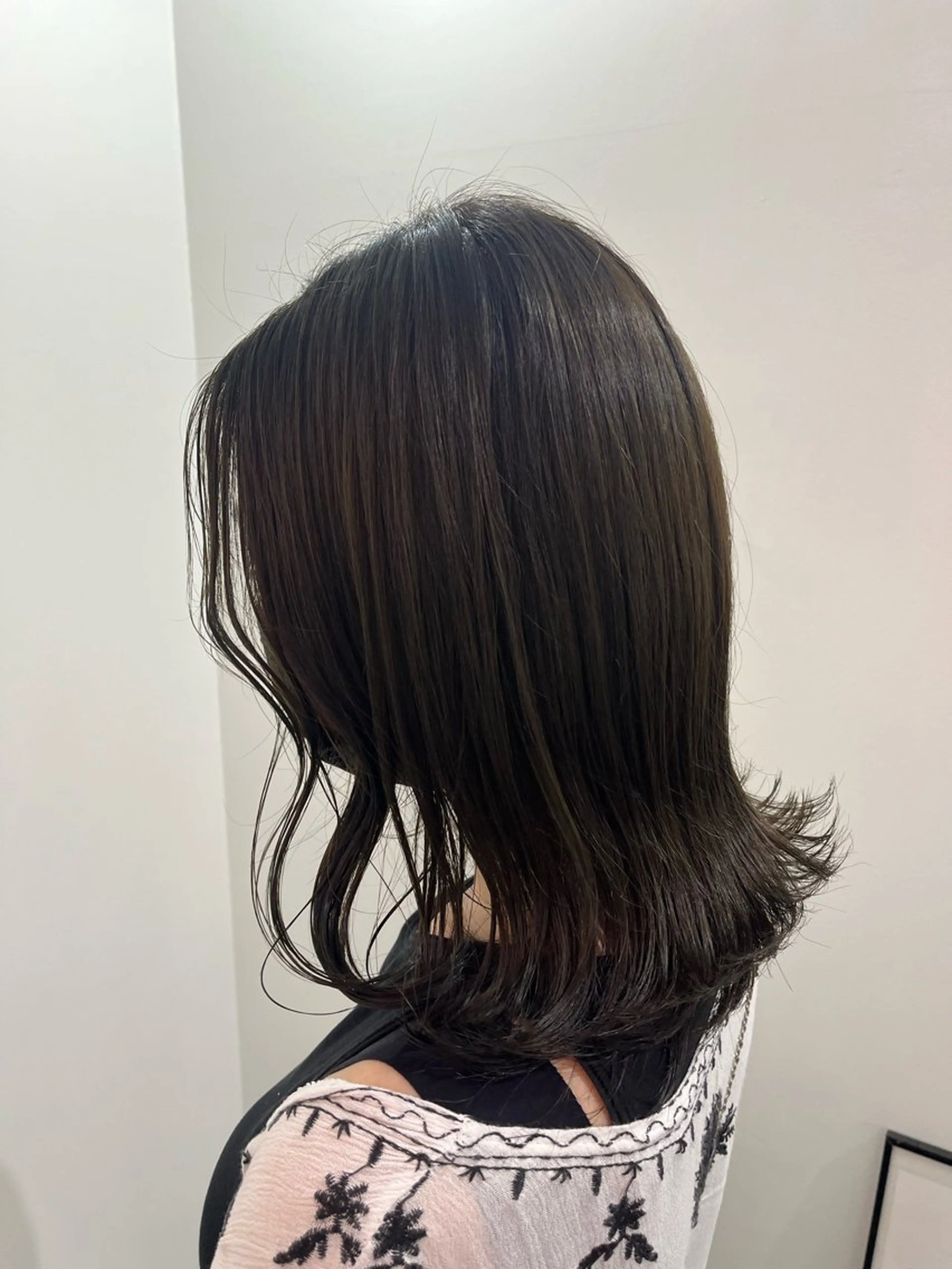 カラー ヘアカラー トリートメント レイヤーボブ🎵 ブリーチ/りりのヘアスタイル